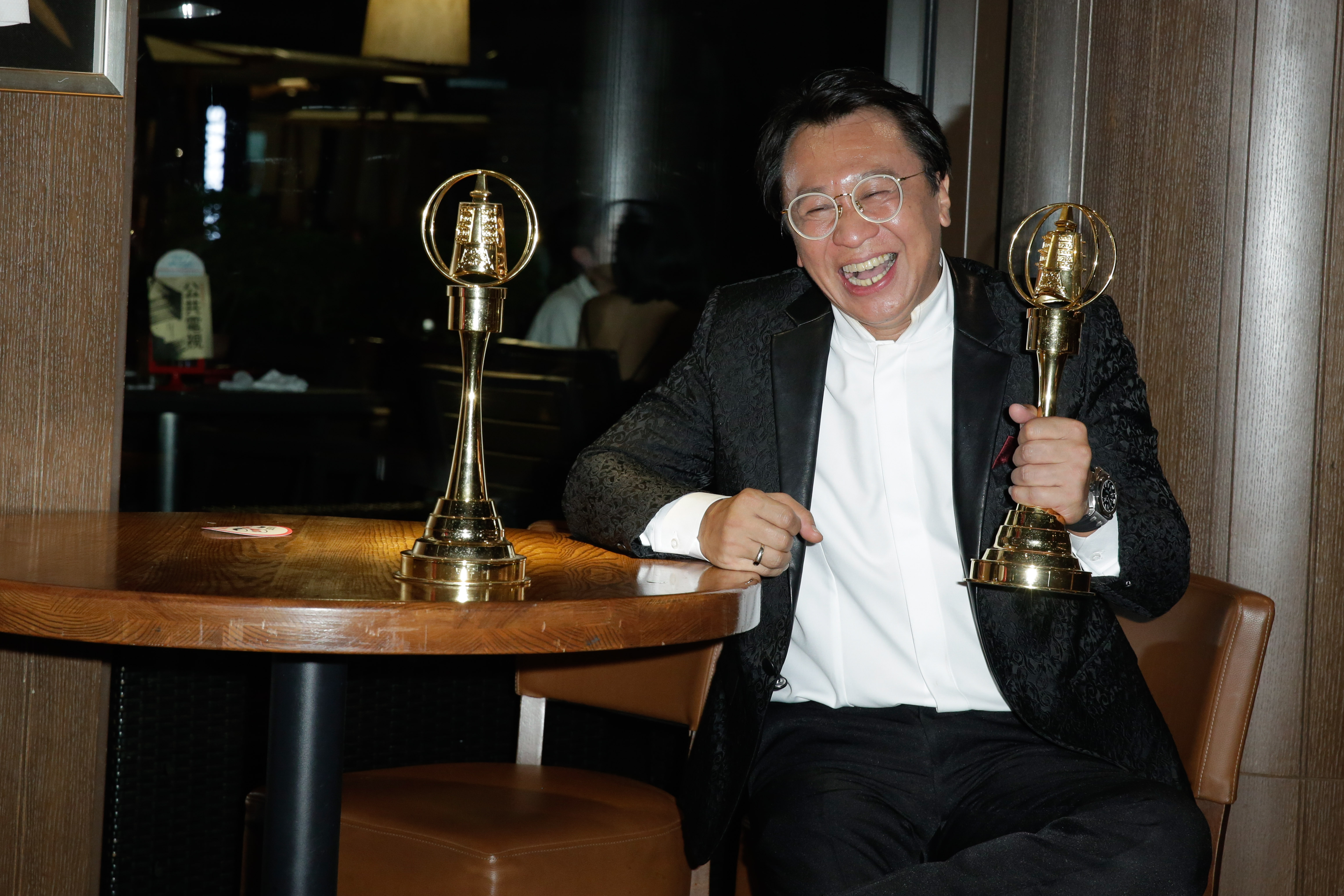 游安順昨憑藉《盲人阿清》及《大吉》順利抱走典禮迷你劇集(電視電影)男配角獎,及迷你劇集(電視電影)男主角獎,讓他驚喜不已。