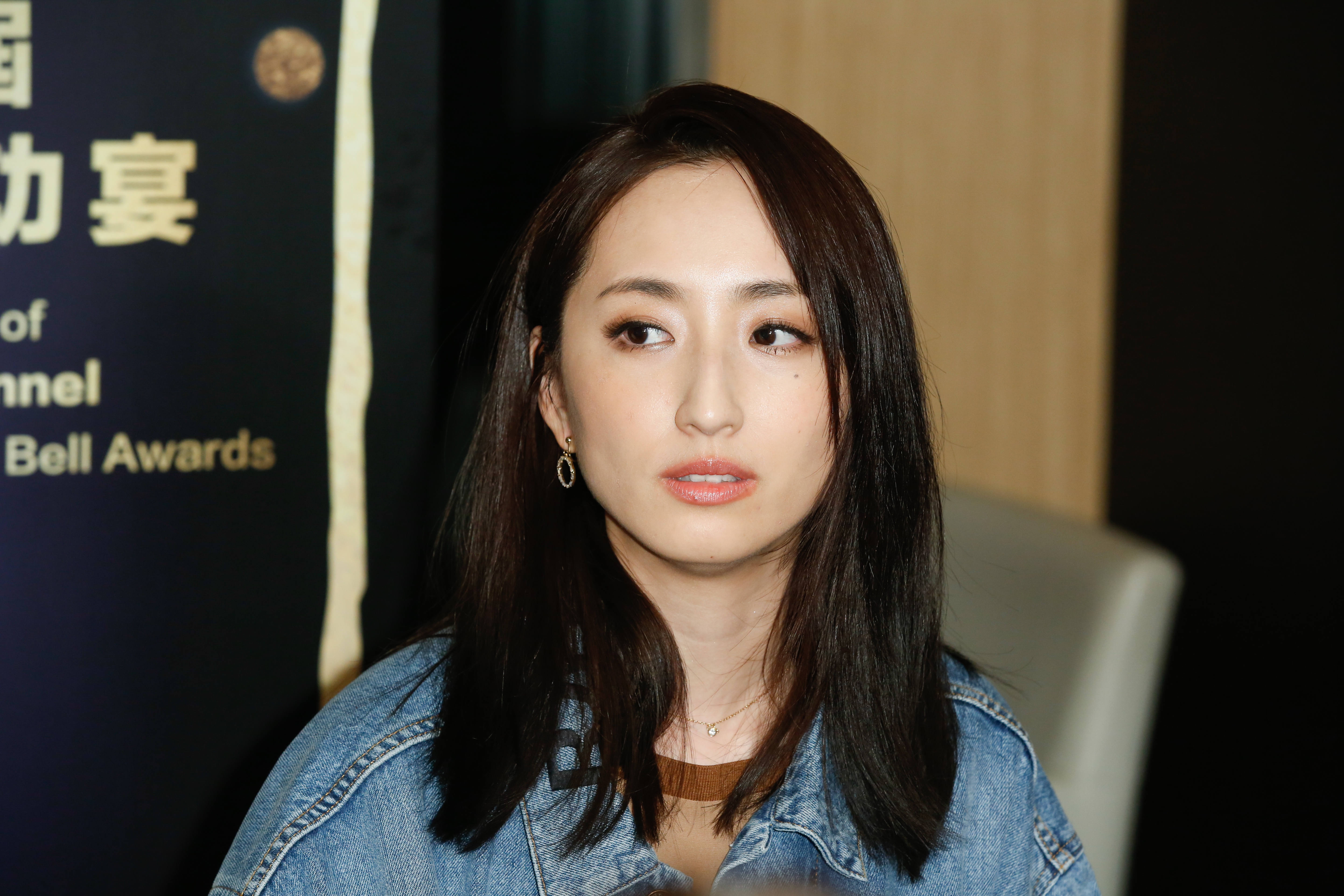 柯佳嬿因小鬼過世深受打擊,整個人有魂無體。