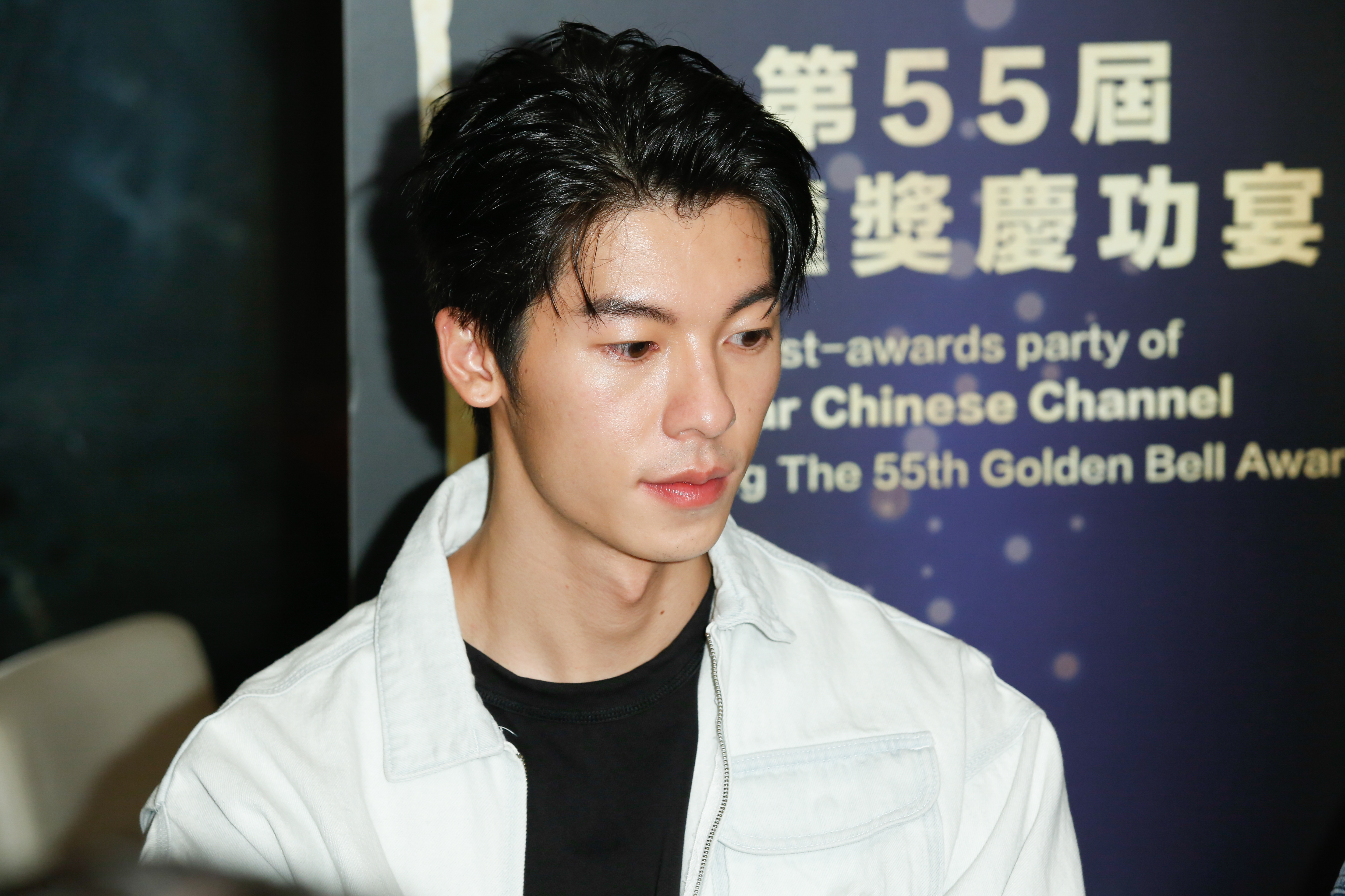 近年來時間控制最差的三金典禮，連許光漢都累到不行。