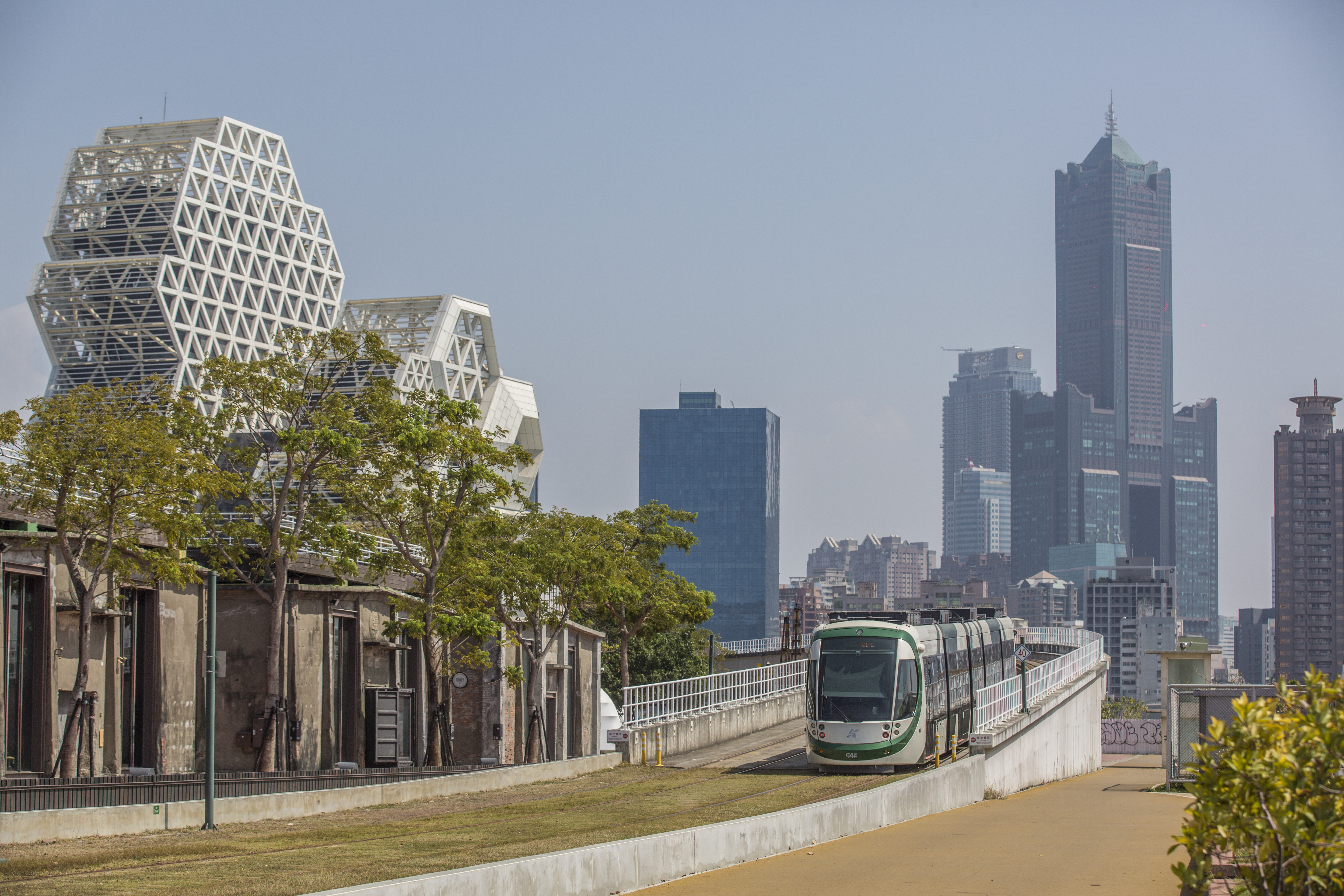 高雄市開第一槍，聯合六都向市長聯盟抗議國籍名稱遭到矮化。