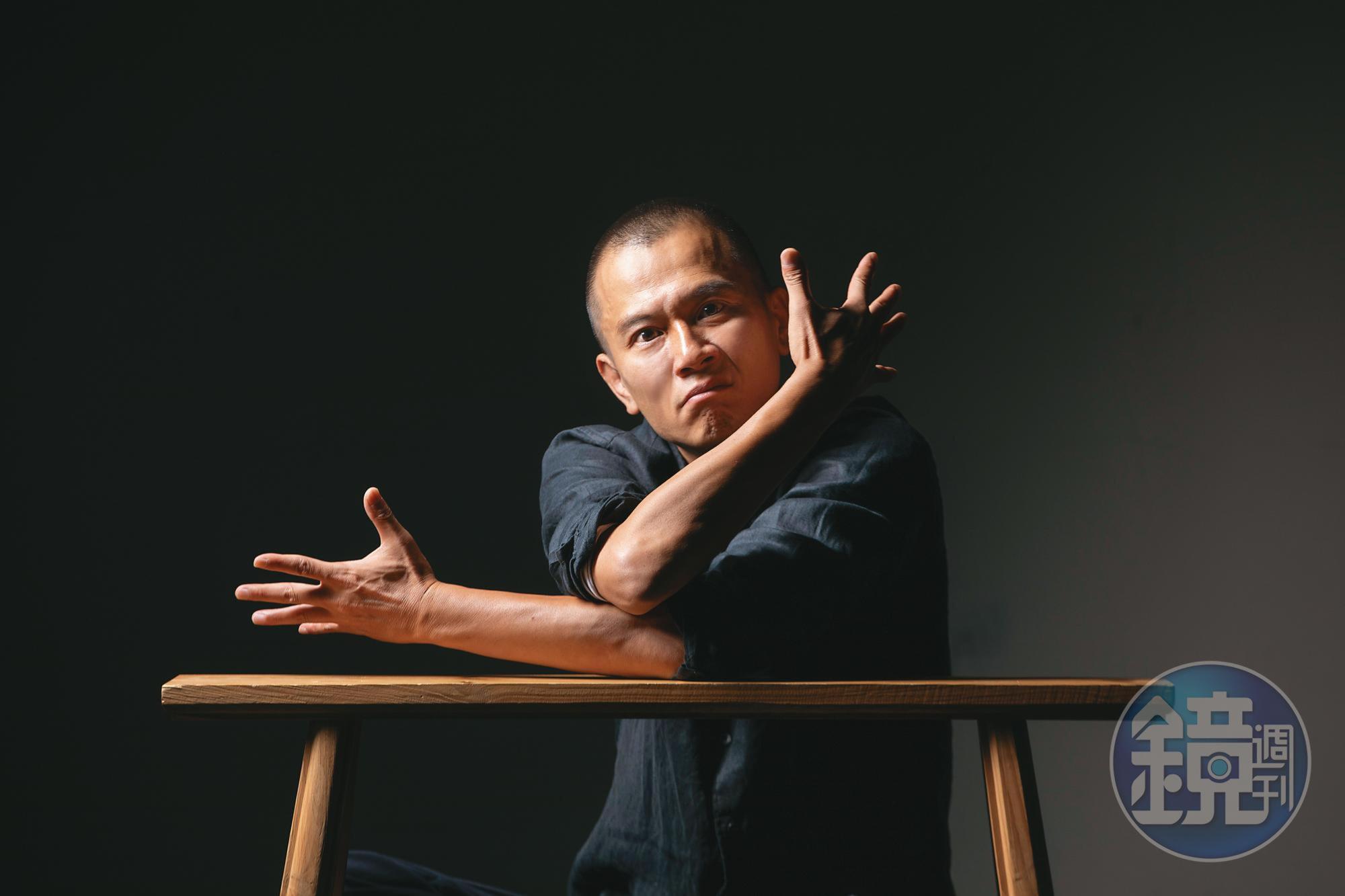 鄭宗龍過去舞作很皮、很詼諧,他認為自己心裡有個沒長大的小孩。