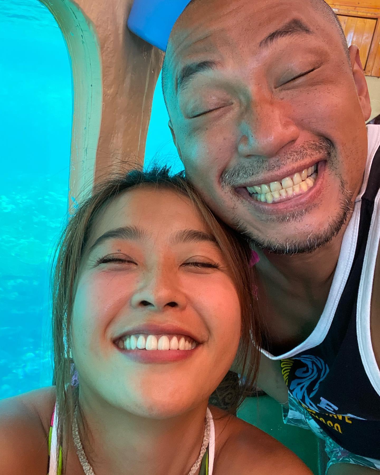 金剛和「國光女神」梁云菲原本預計結婚，沒想到分手後戀上小嫻。（翻攝自金剛臉書）