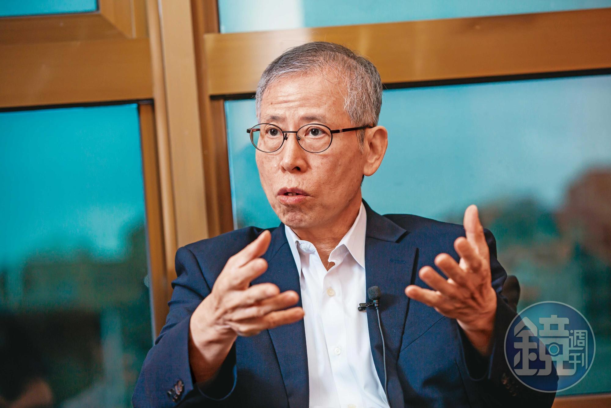 洪傳獻表示，政府為了改善空氣汙染問題，會進一步降低燃煤比重，加上天然氣50％比重太多，核能也不能再用，再生能源比重會再提高。