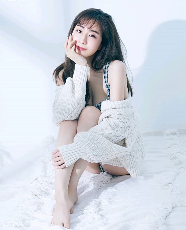 田中美奈實轉戰寫真界,爆紅後因曝光過度被選為「最討厭的女藝人」第4名。(翻攝田中美奈實IG)