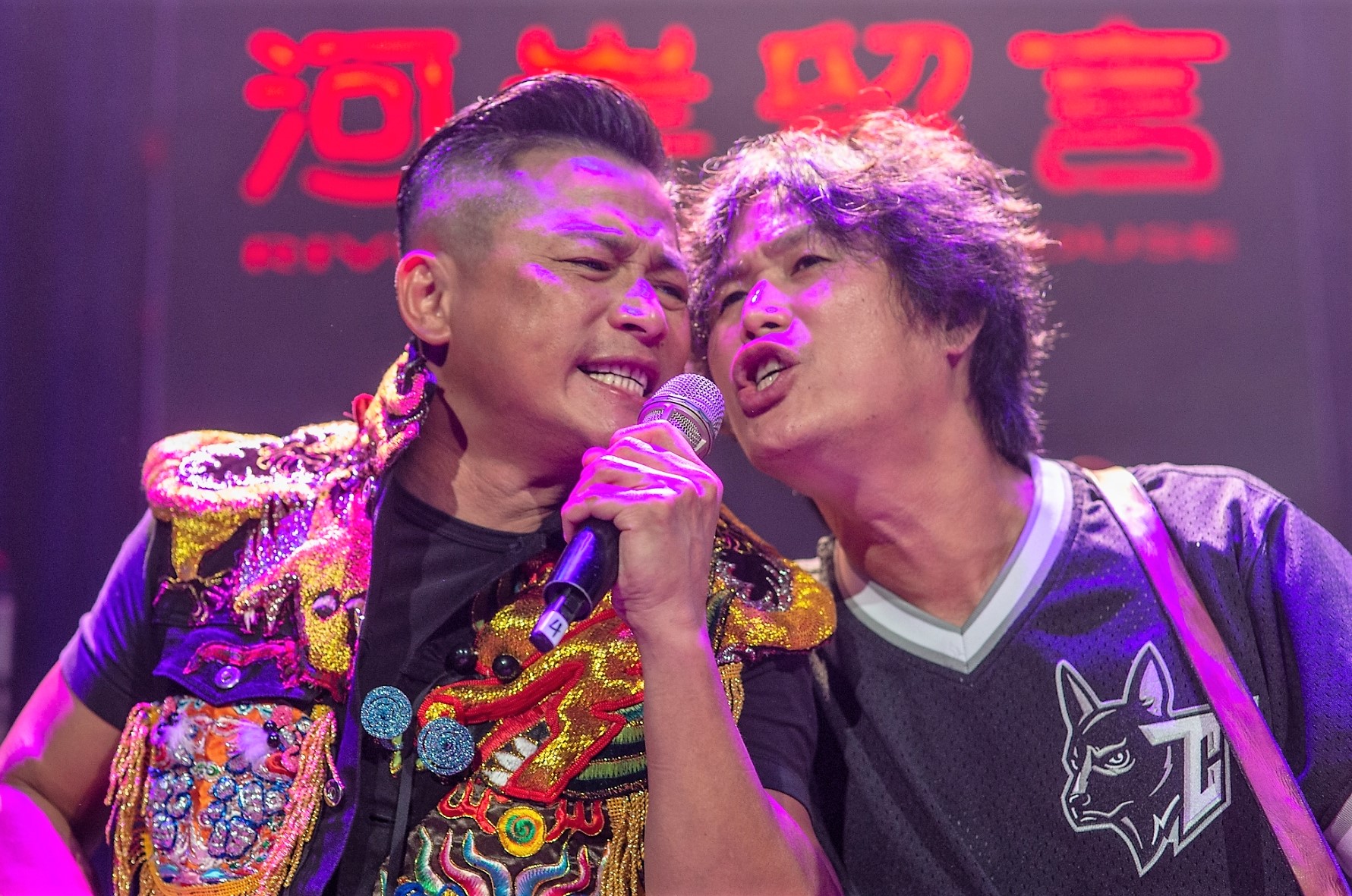 江宏恩開金嗓飆歌引現場歌迷歡呼。（獨一無二娛樂文化提供）