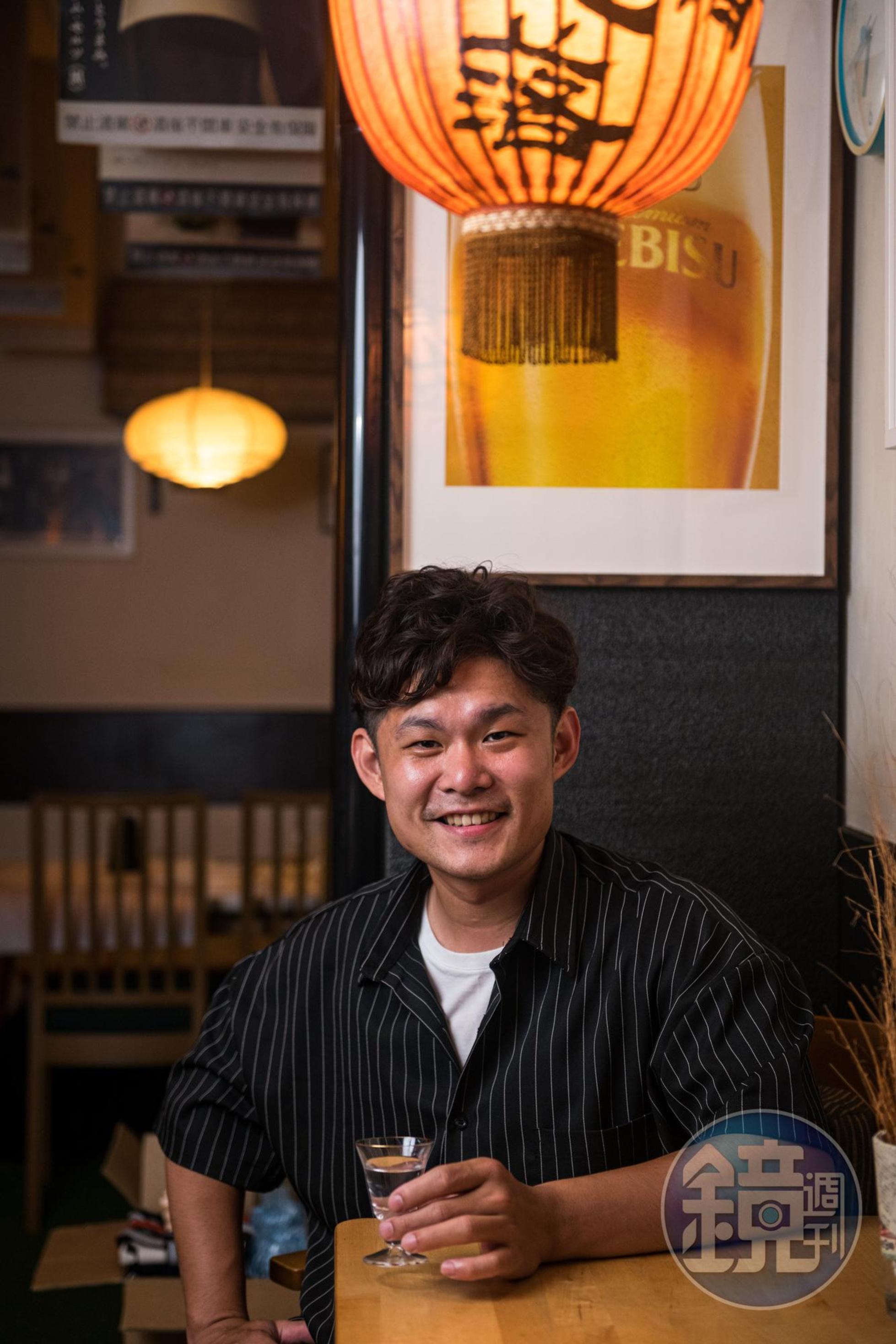 Jay所屬的「久利酒藏」是「黑木本店」在台灣的總代理，引進品項全面，還有來自「尾鈴山蒸餾所」的「山貓」「山猿」「山翡翠」等強調自然風土的產品線。