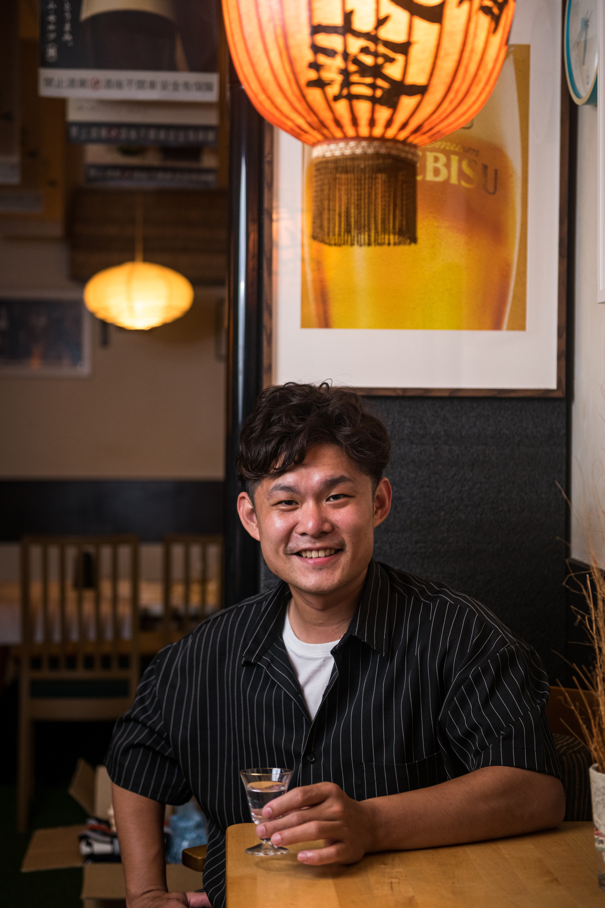 Jay所屬的「久利酒藏」是「黑木本店」在台灣的總代理，引進品項全面，還有來自「尾鈴山蒸餾所」的「山貓」「山猿」「山翡翠」等強調自然風土的產品線。