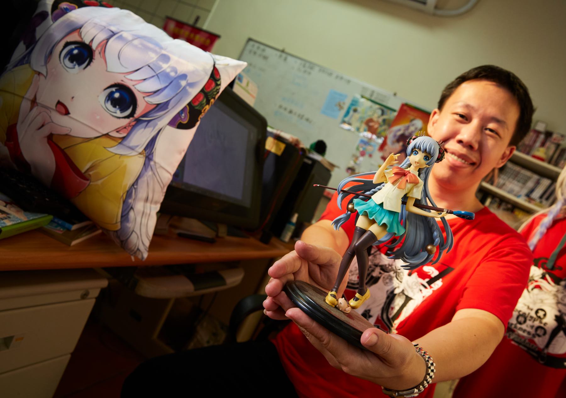 漫畫家韋宗成作品《冥戰錄》，主角林默娘近年開發出許多周邊並授權手遊，是國內漫畫角色經營相對成功的作品。