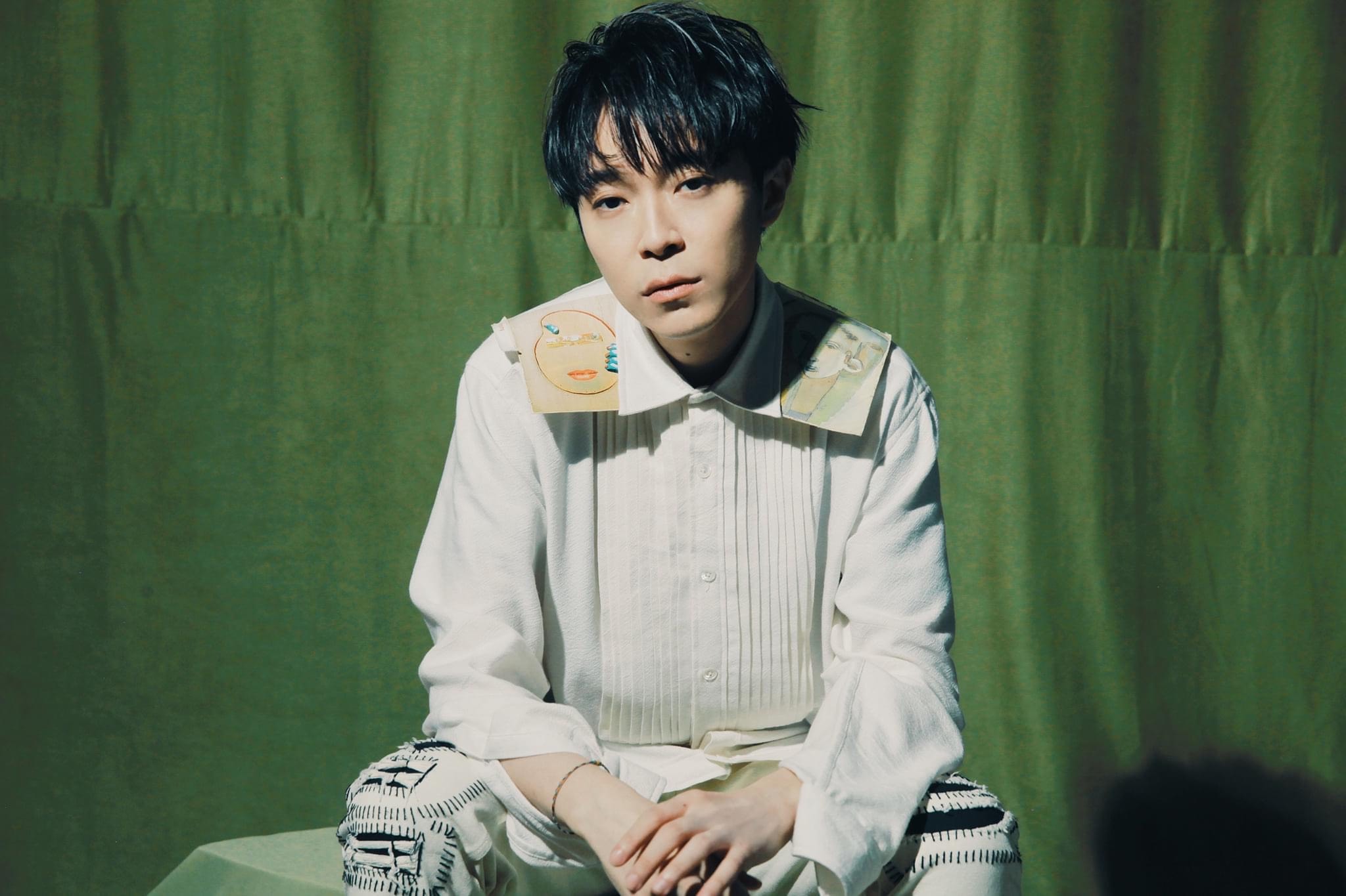 吳青峰以溫柔文青系的中性嗓音,娓娓唱出人生歷程。(翻攝自吳青峰臉書)