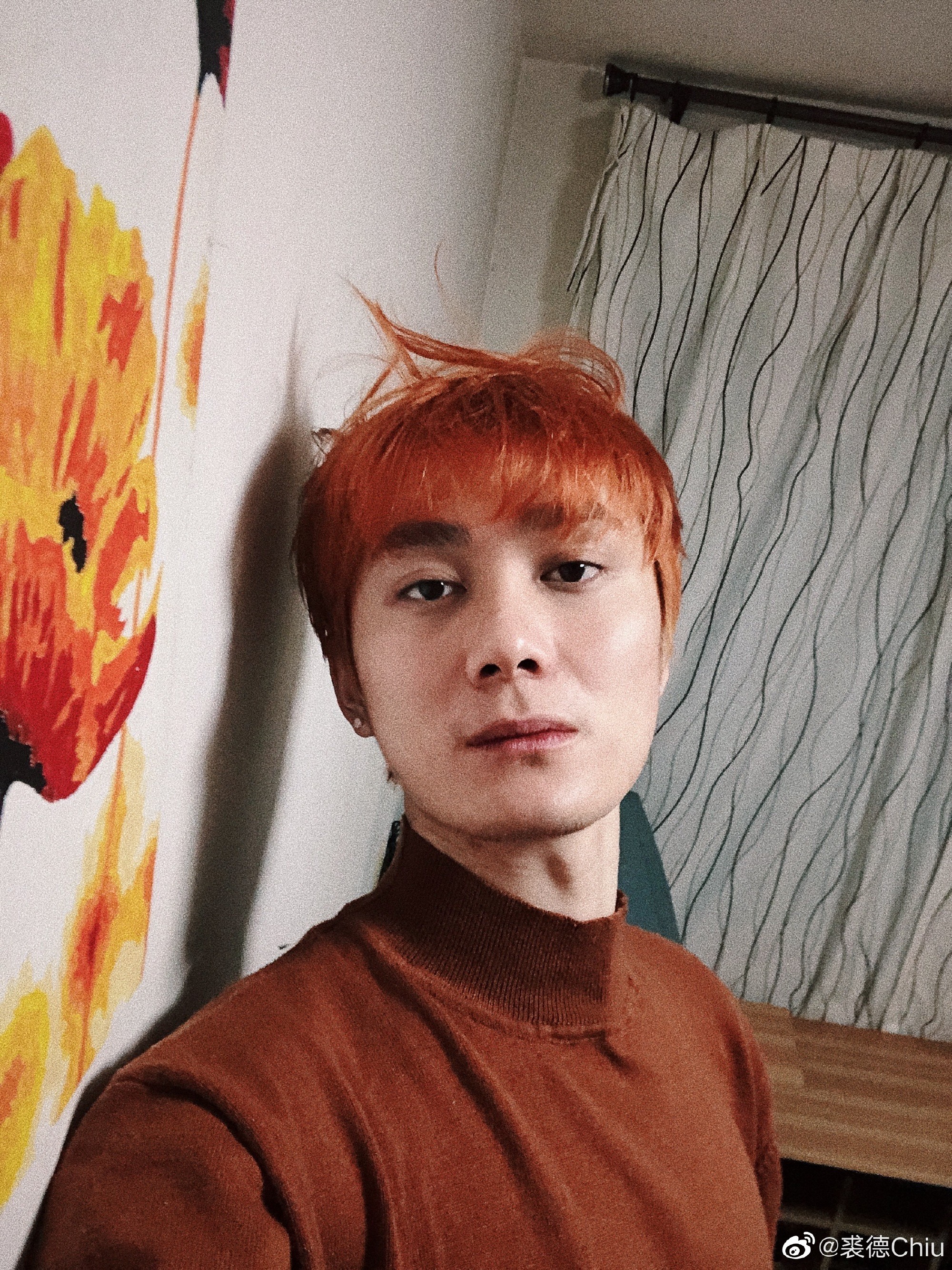 以黑馬之姿入圍的大陸歌手裘德,被比喻為「小李榮浩」。(翻攝自裘德微博)