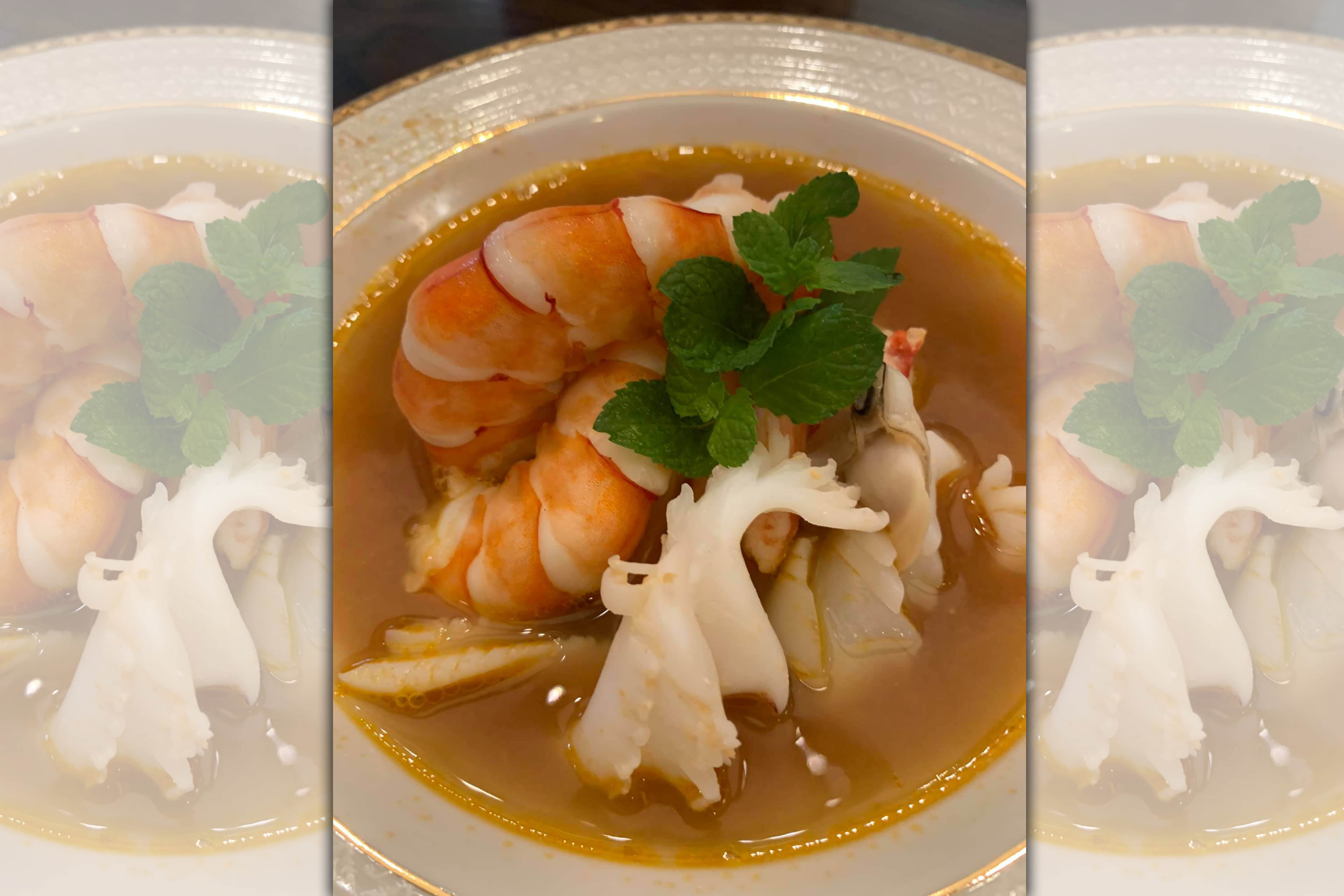 這道「西西里海龍王湯」做法源自義大利，不加奶，口感很清爽。