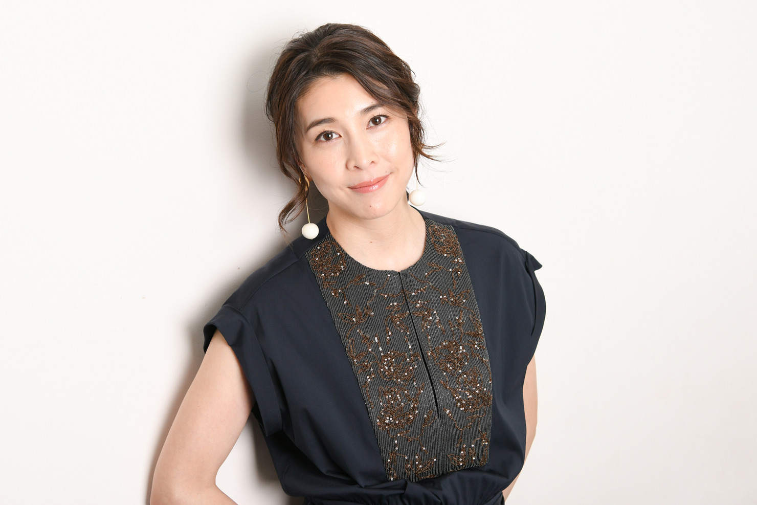 竹內結子的喪禮於9月30日低調舉行，由丈夫、兒子送別最後一程。（翻攝自mainichikirei.jp）