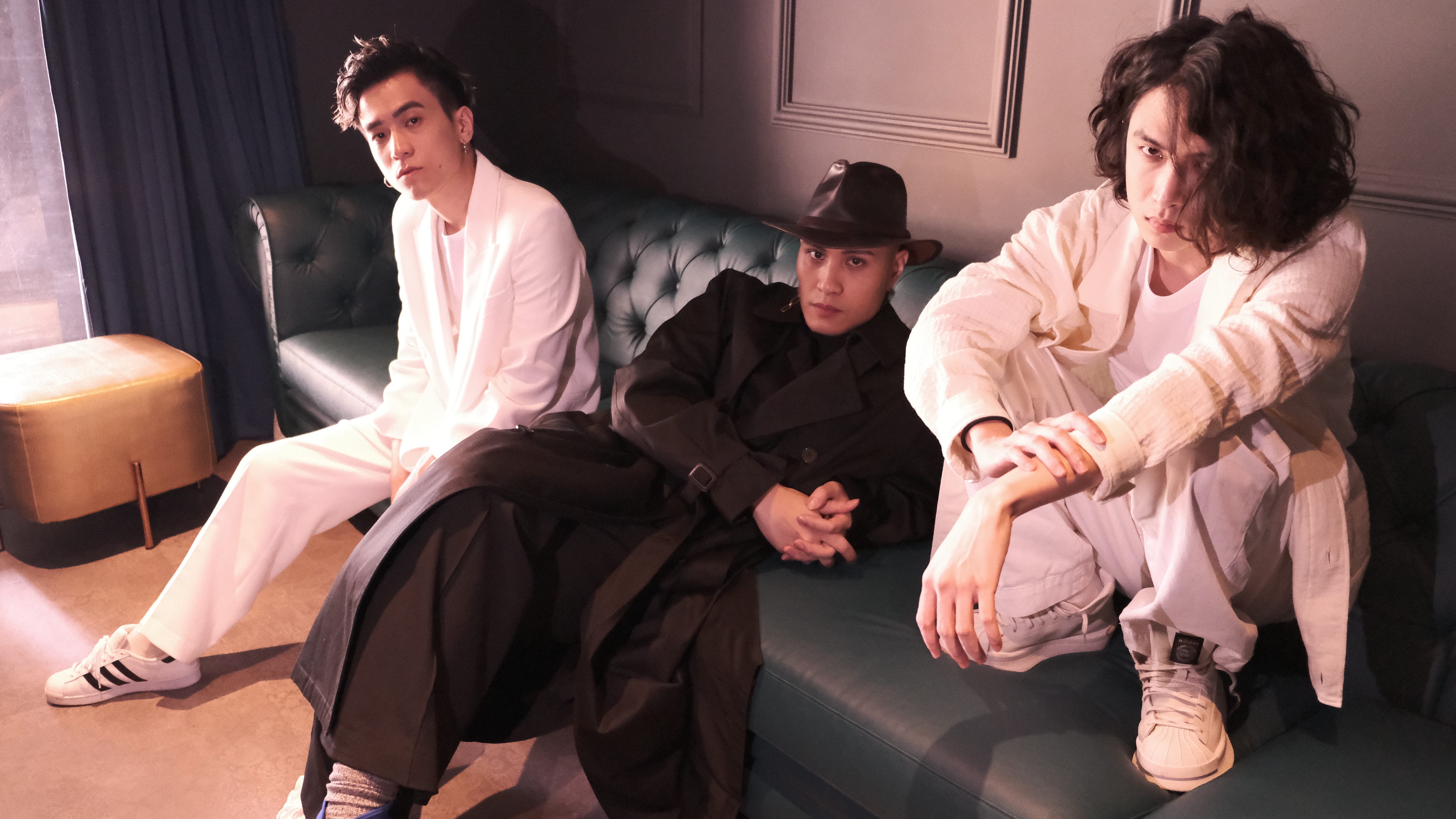 〈Last Animals〉由入圍兩項金曲獎的JADE與YELLOW黃宣（中）合作，寫出在世界末日掙扎情景。（愛貝克思提供）