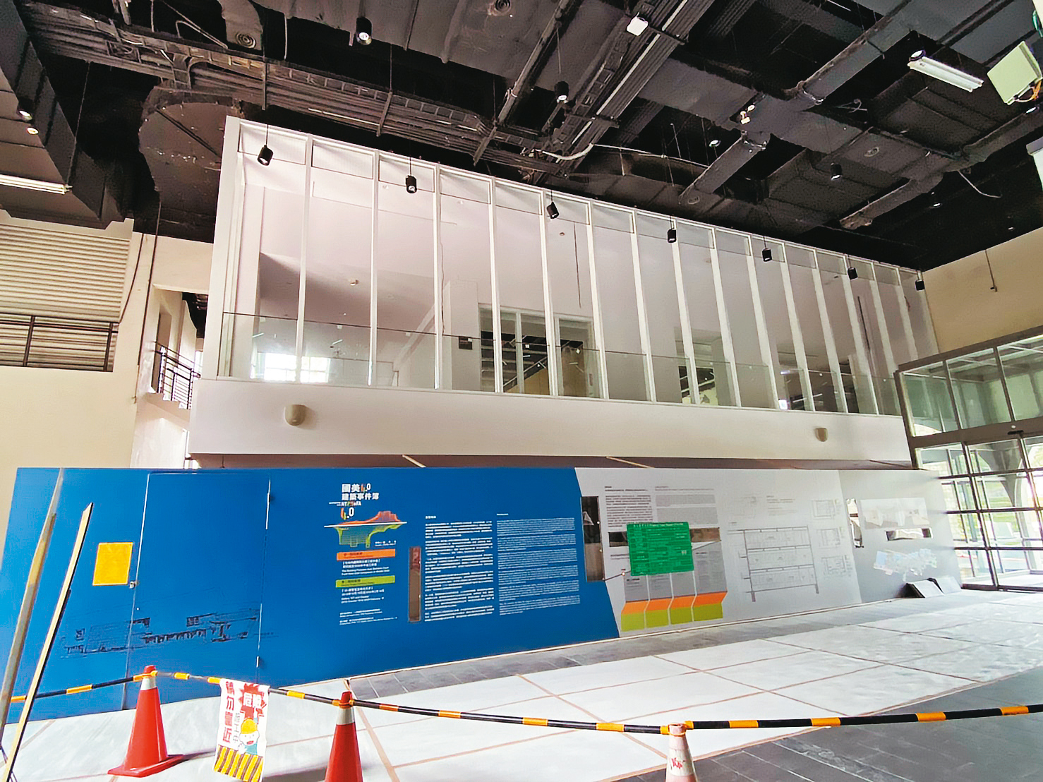 國美館耗資120萬元採購進口沙發，要放在兒童美術教育領航中心的貴賓室裡。圖為施工中兒童美術教育領航中心。