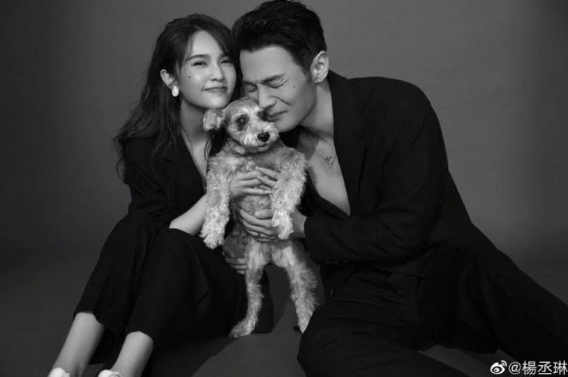 李榮浩與楊丞琳結婚1週年了,不過因疫情,兩人農曆年後就沒再碰面。(翻攝自楊丞琳微博)