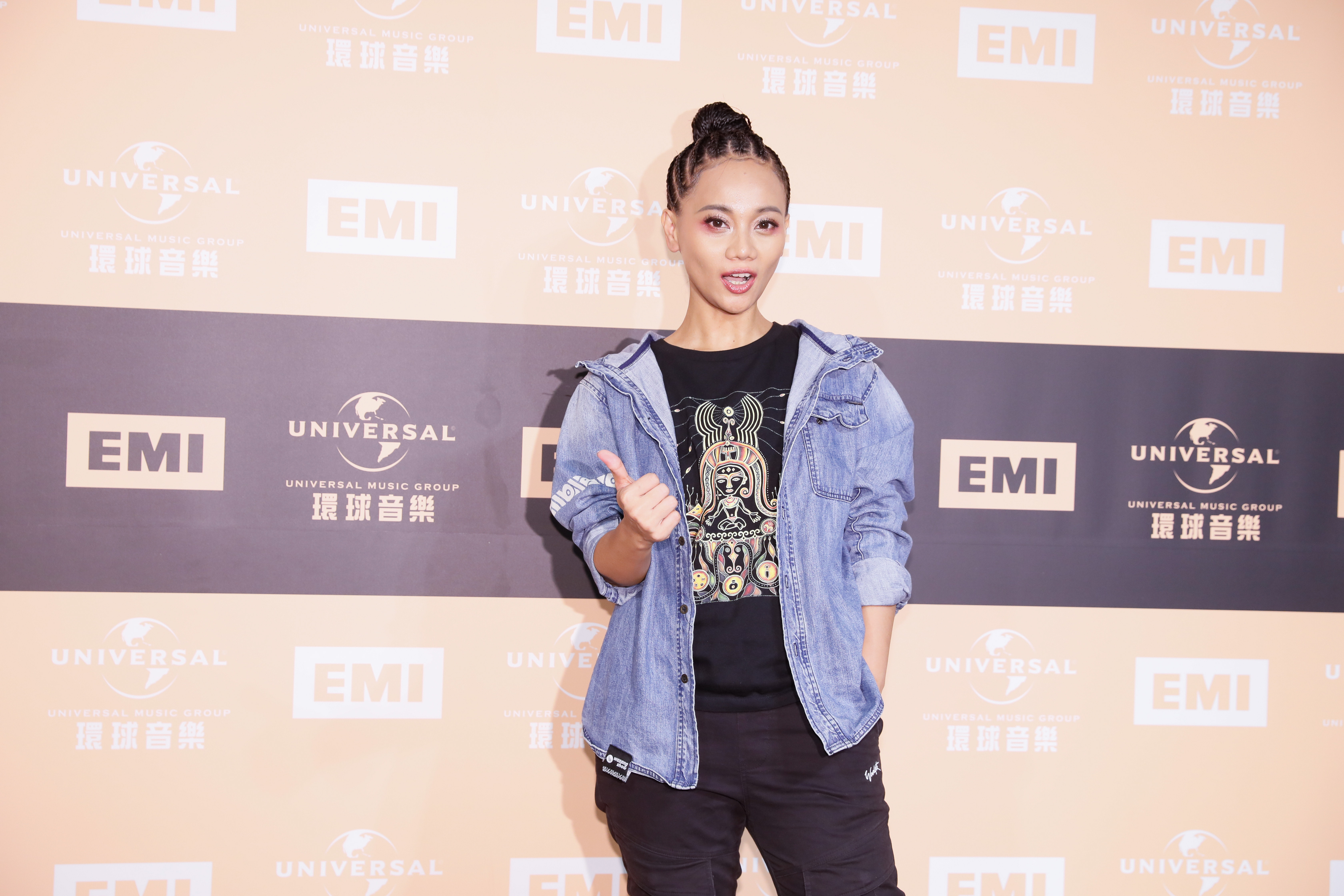 阿爆以母語創作專輯《kinakaian母親的舌頭》，連奪3獎，成金曲31最大贏家。