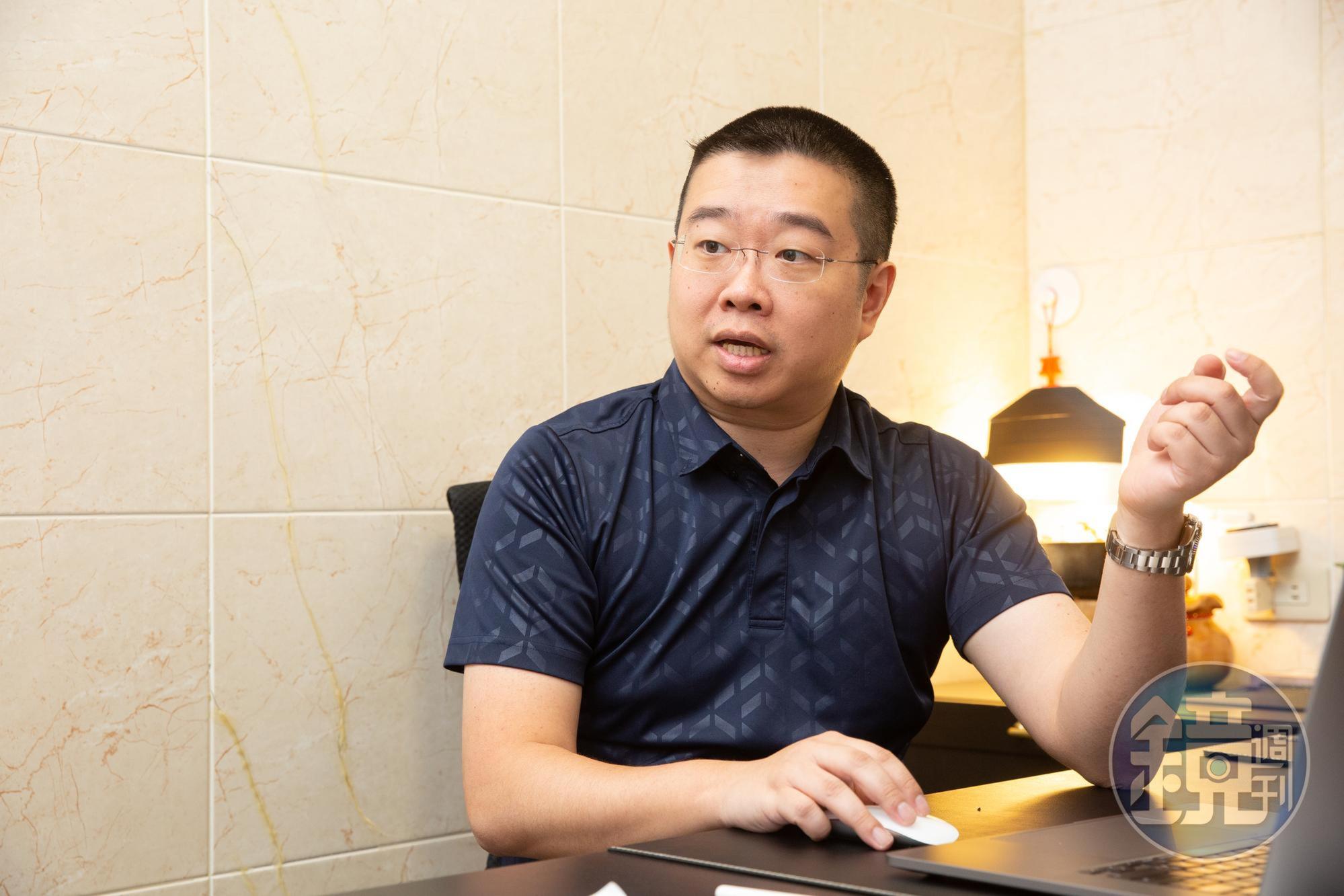 辜冠寧在金庫收藏過最珍貴的物品，是先母的頭髮。