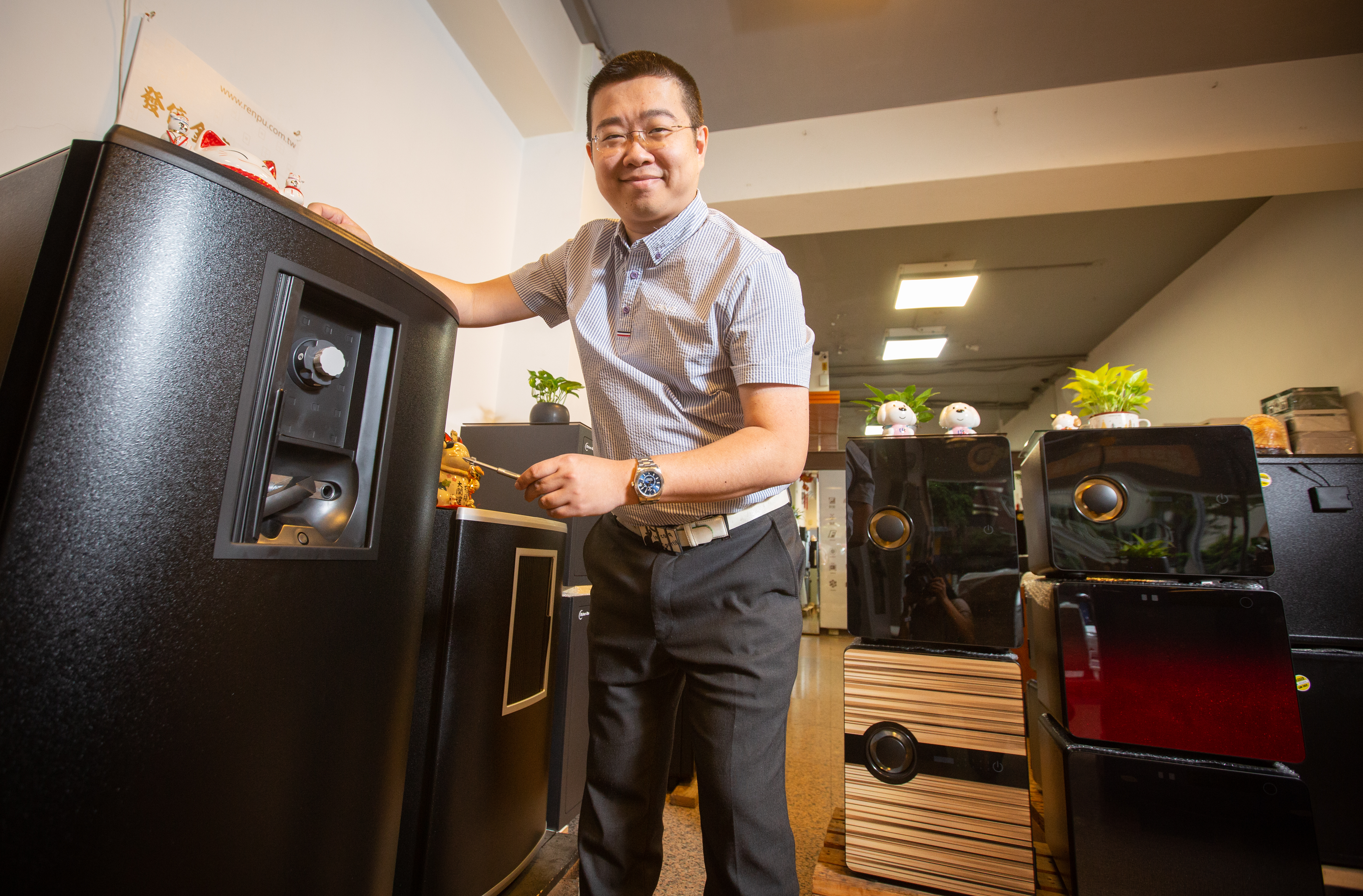 金庫怎麼藏最隱密？發億金庫老闆辜冠寧傳授撇步。