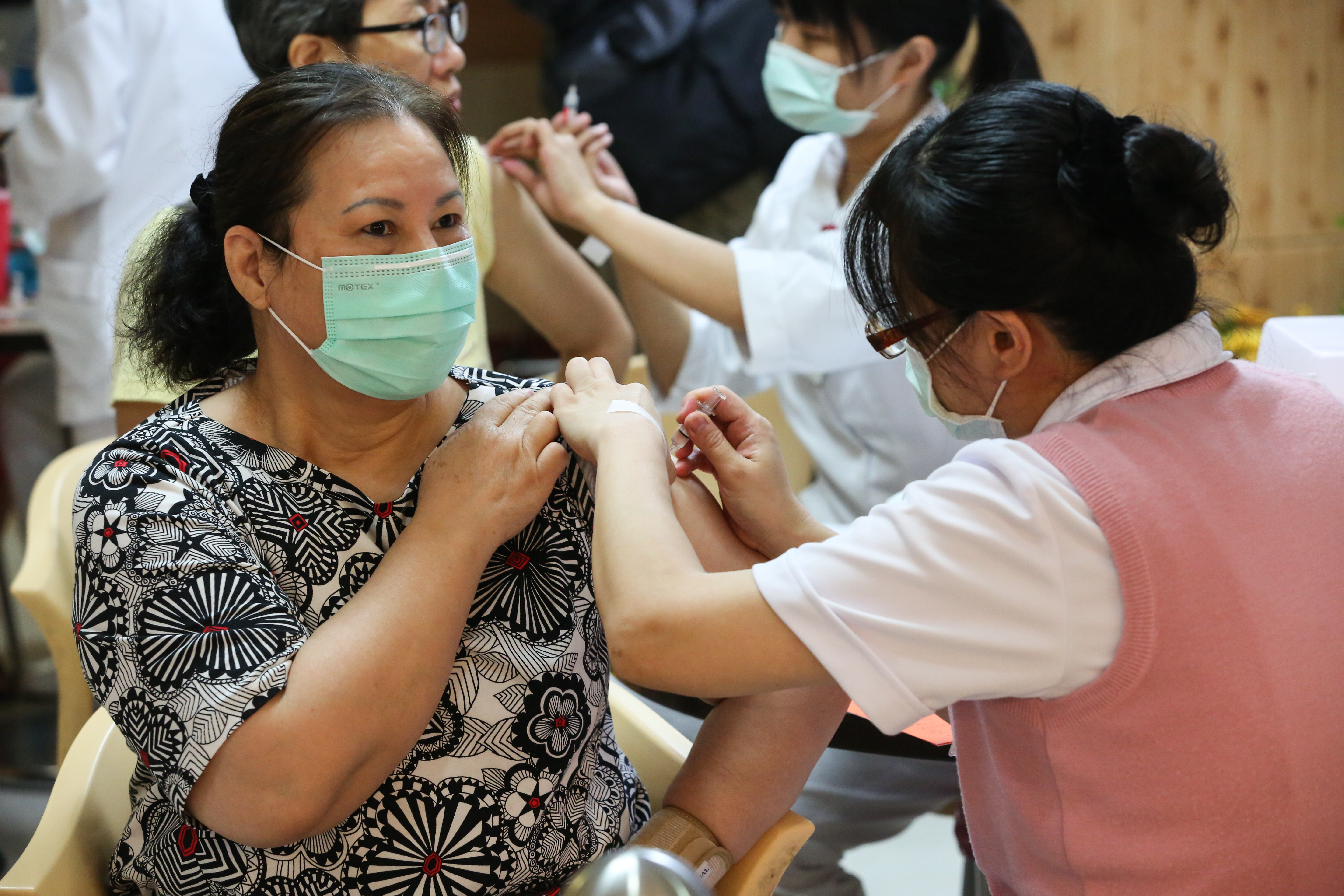 公費流感疫苗從今天起開始施打，圖為示意圖，當事人與本新聞無關。（本刊資料照）