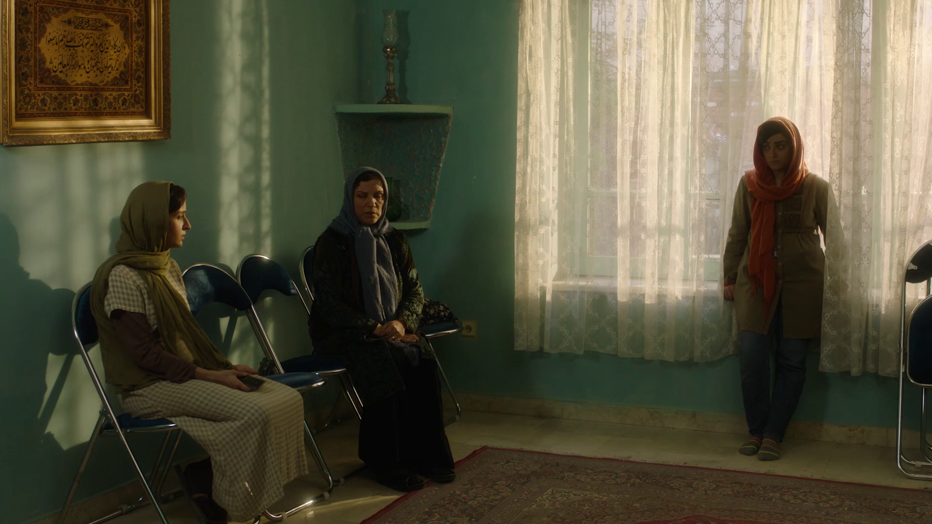 今年來自世界徵件的作品約有800部符合資格，短片《我的更衣間》描述伊朗社會隨著思想開放，親子間的對立也愈來愈嚴重。（女性影展提供）