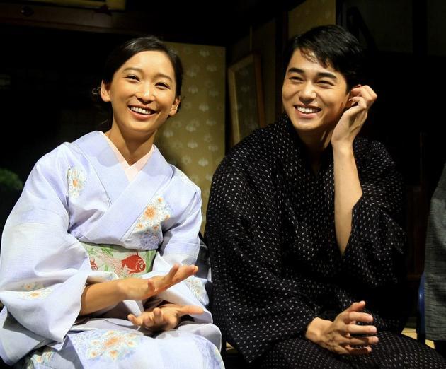 東出昌大（右）和渡邊杏結婚5年半，今年7月底宣布正式離婚。（翻攝自網路）