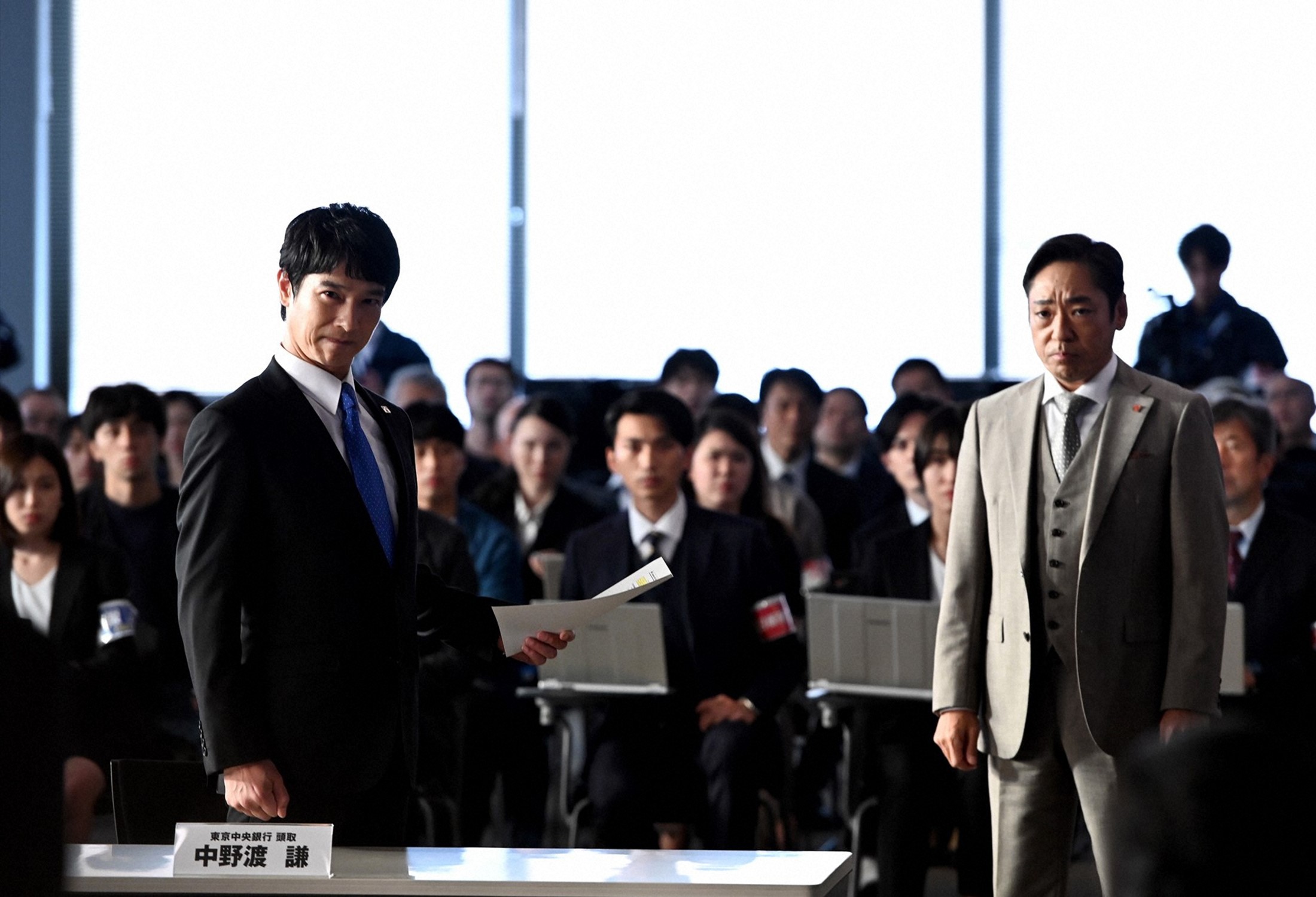 日劇《半澤直樹》相隔7年推出續篇，結局開出32.7%刷新近7年收視紀錄。（翻攝自TBS）