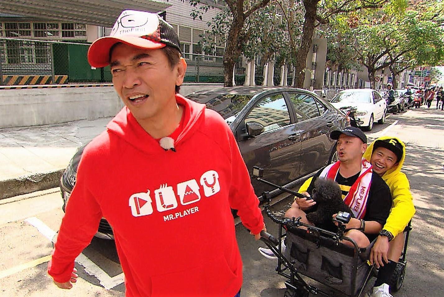 吳宗憲透露暫時不會有人頂替小鬼主持《綜藝玩很大》。(三立提供)