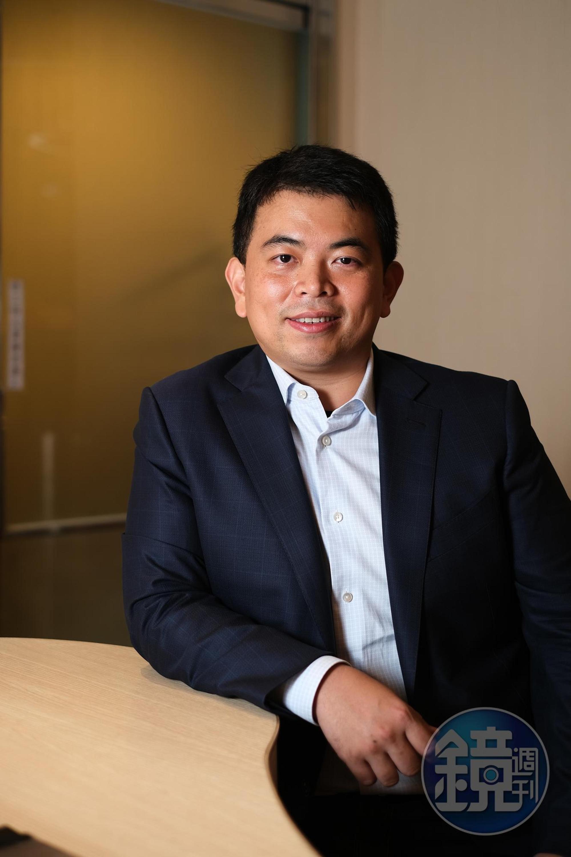 半導體出身的誼豐總經理許旭志飛了半個地球,還跳了高空彈跳,終於順利取得Gontran Cherrier台灣代理權。
