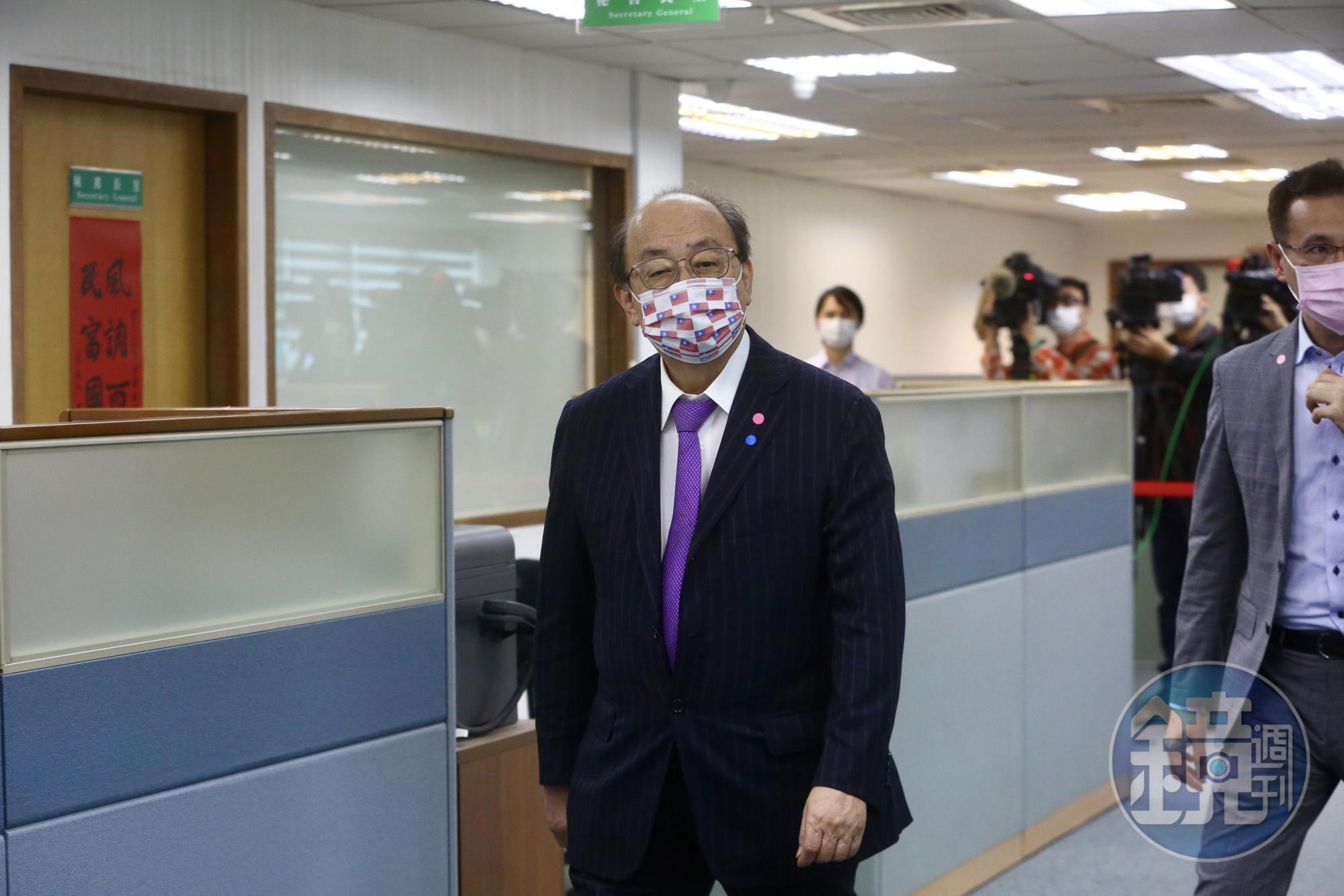 民進黨黨團總召柯建銘今出席中常會。