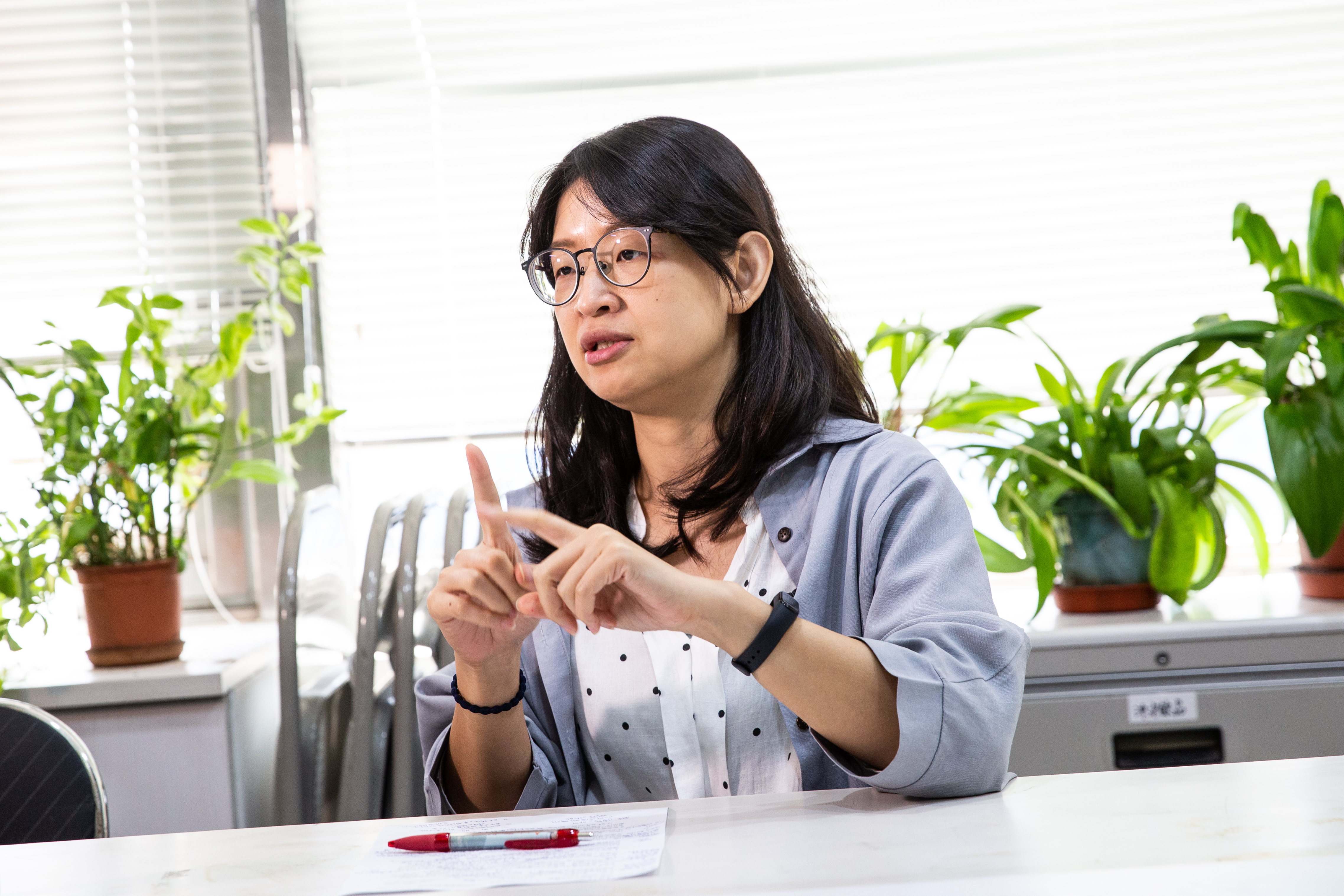 社會住宅推動聯盟辦公室主任林育如,希望政府在社宅政策上能貼近弱勢族群的需求,提供更多名額之外也降低租金。