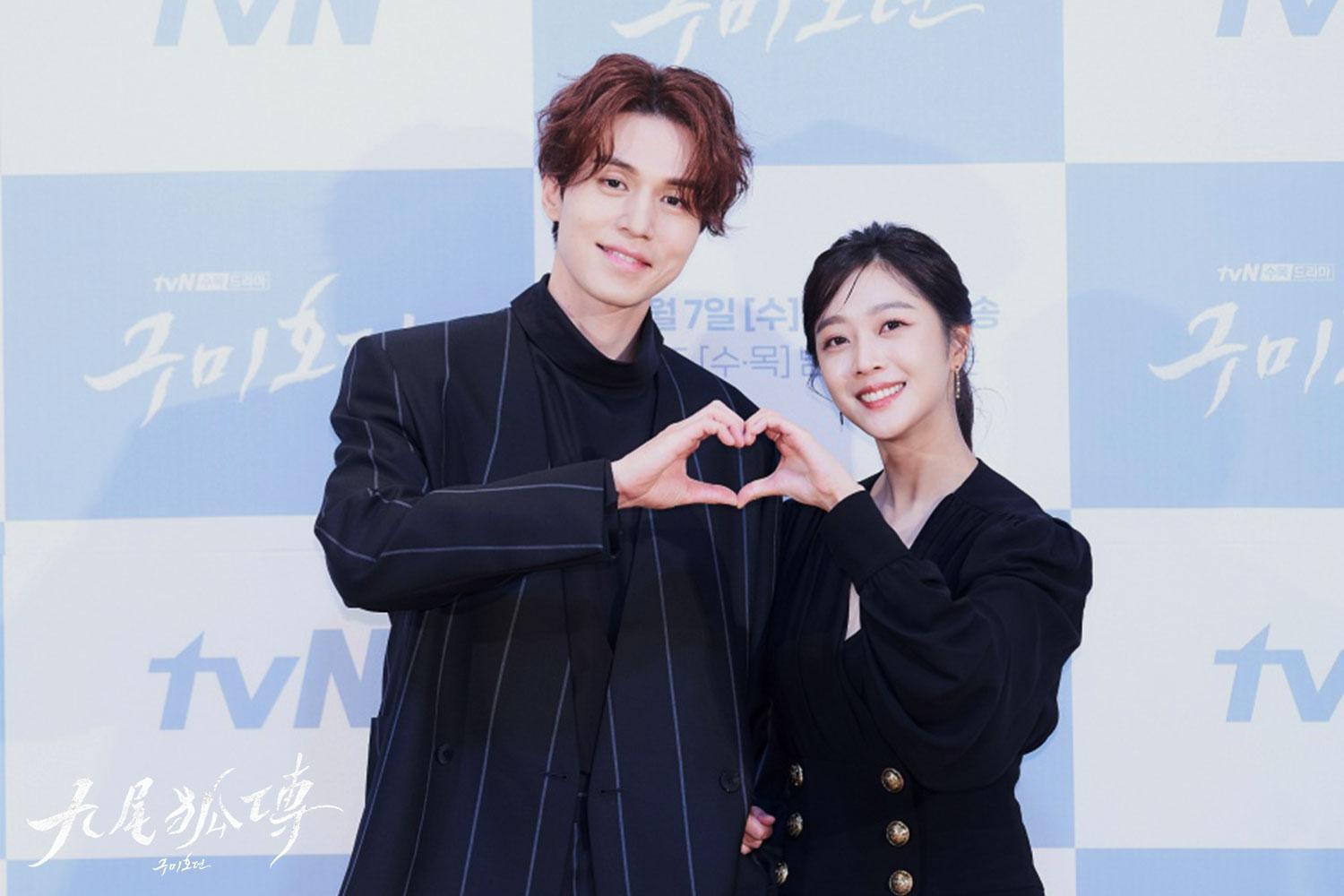 李棟旭與趙寶兒主演《九尾狐傳》即將播出。（愛奇藝海外站提供）