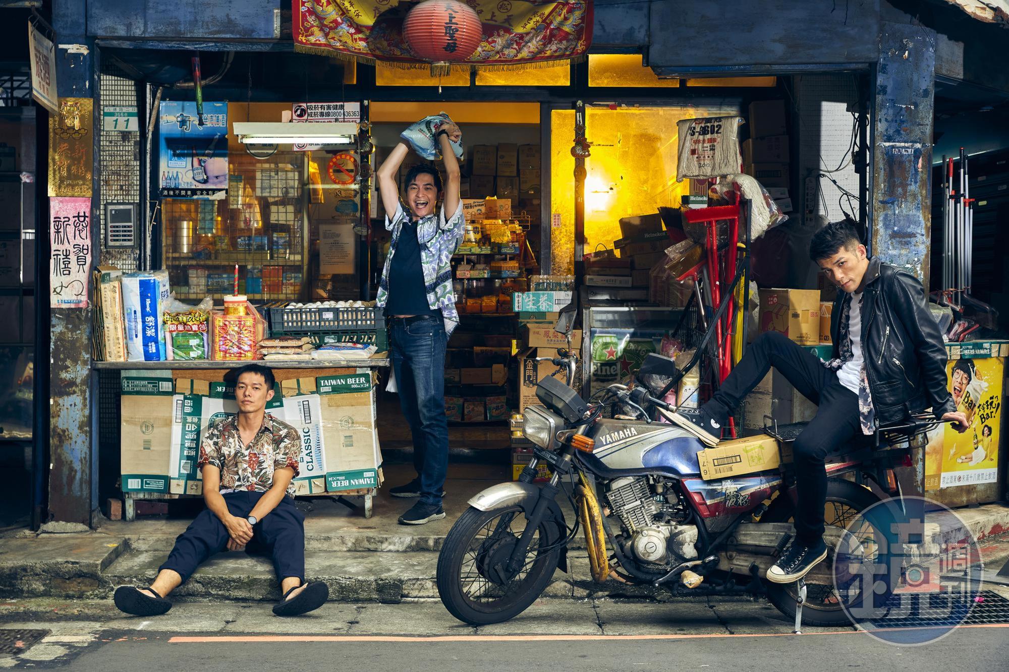王肇陽（左起）、吳言凜與沈威年主演《解憂雜貨店》，獲得許多好評。