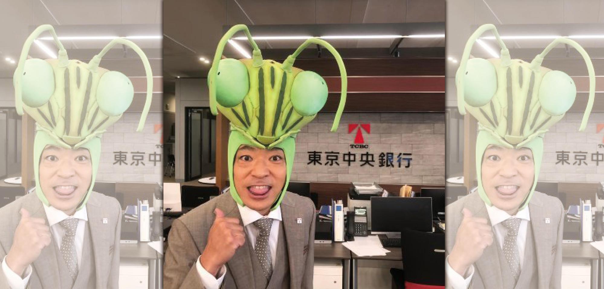 香川照之在《半澤直樹》中飾演半澤的死對頭大和田，戲外則是熱愛昆蟲的大叔。（翻攝自香川照之Twitter）
