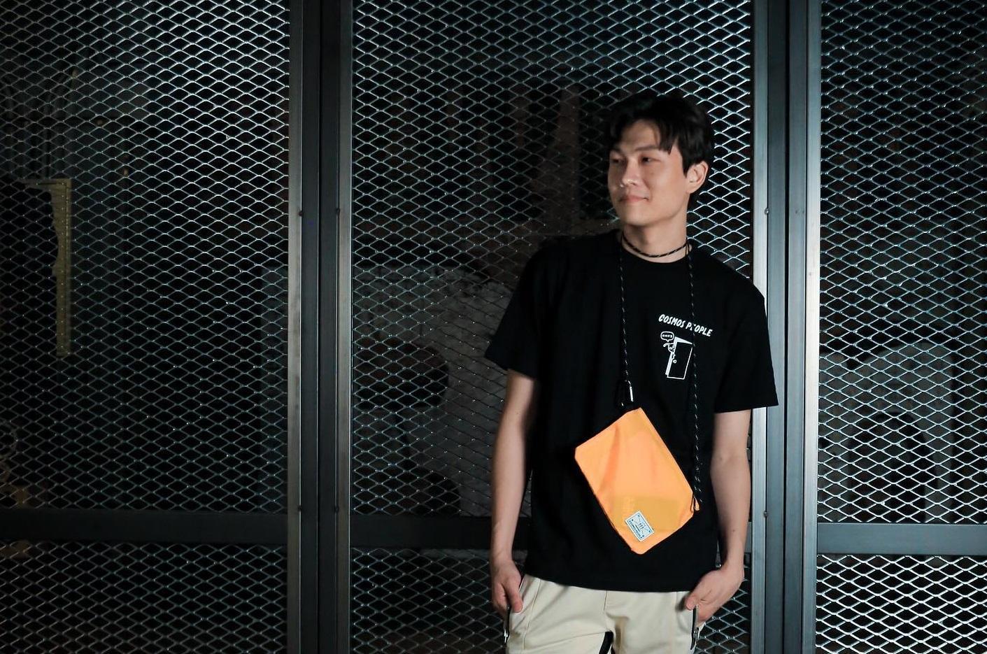 「宇宙人」主唱林忠諭（小玉）從最初的搞怪風格走向現在的文青氣質，總是在歡樂中帶點憂鬱。（翻攝自宇宙人臉書）