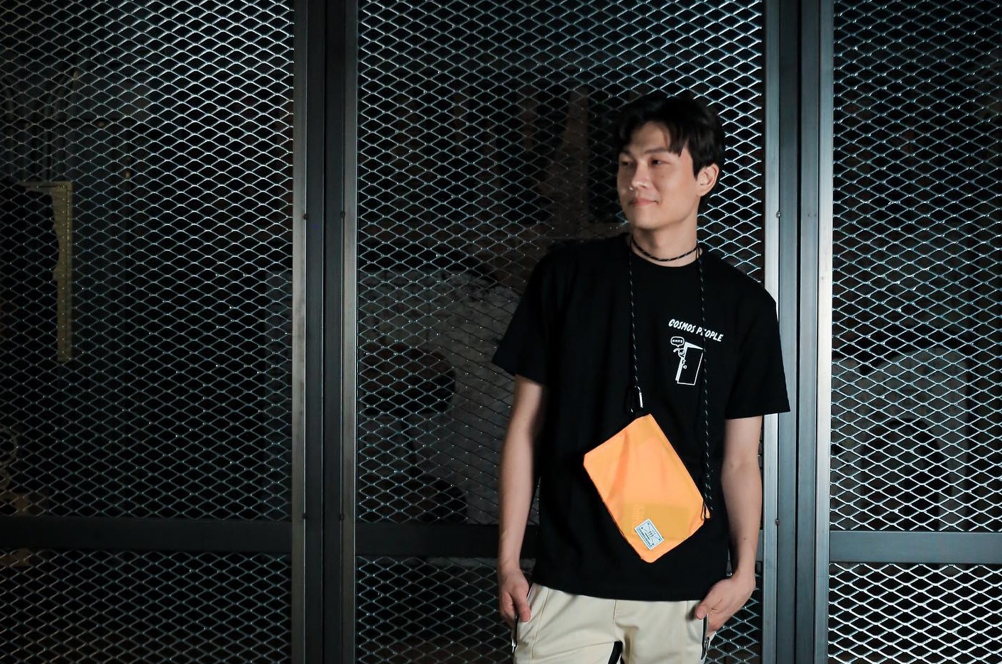 「宇宙人」主唱林忠諭(小玉)從最初的搞怪風格走向現在的文青氣質,總是在歡樂中帶點憂鬱。(翻攝自宇宙人臉書)