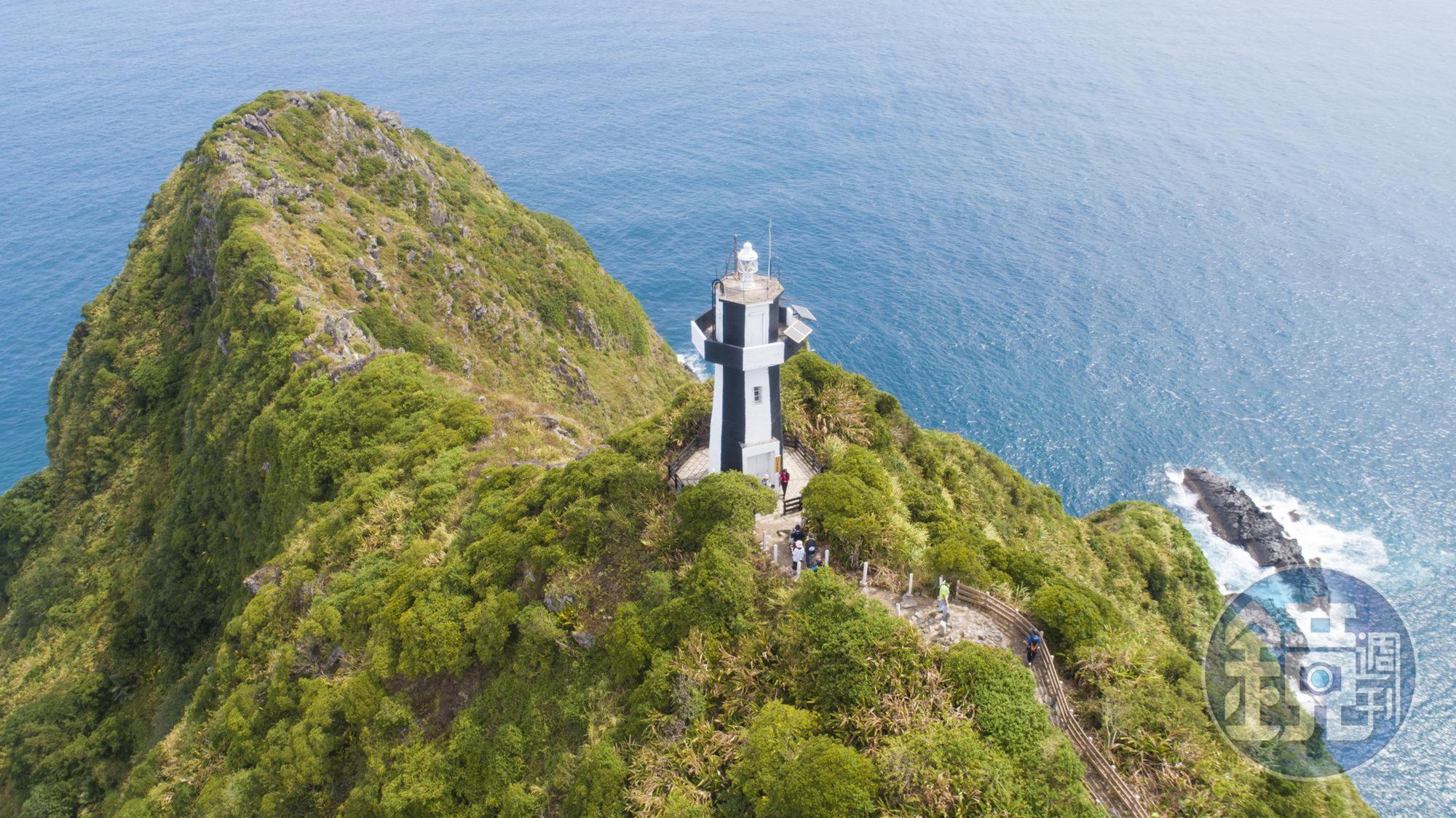 基隆島燈塔，標高182公尺。
