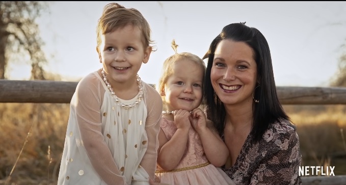 夏儂華茲和她的兩個女兒自2018年在科羅拉多州的家中失蹤後，隨即受到全美注意。（翻攝自Netflix Youtube）