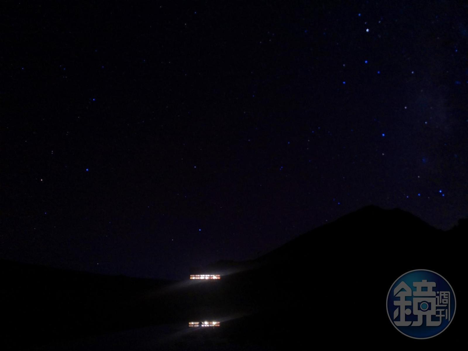 天氣好的話，夜間有星空陪伴。