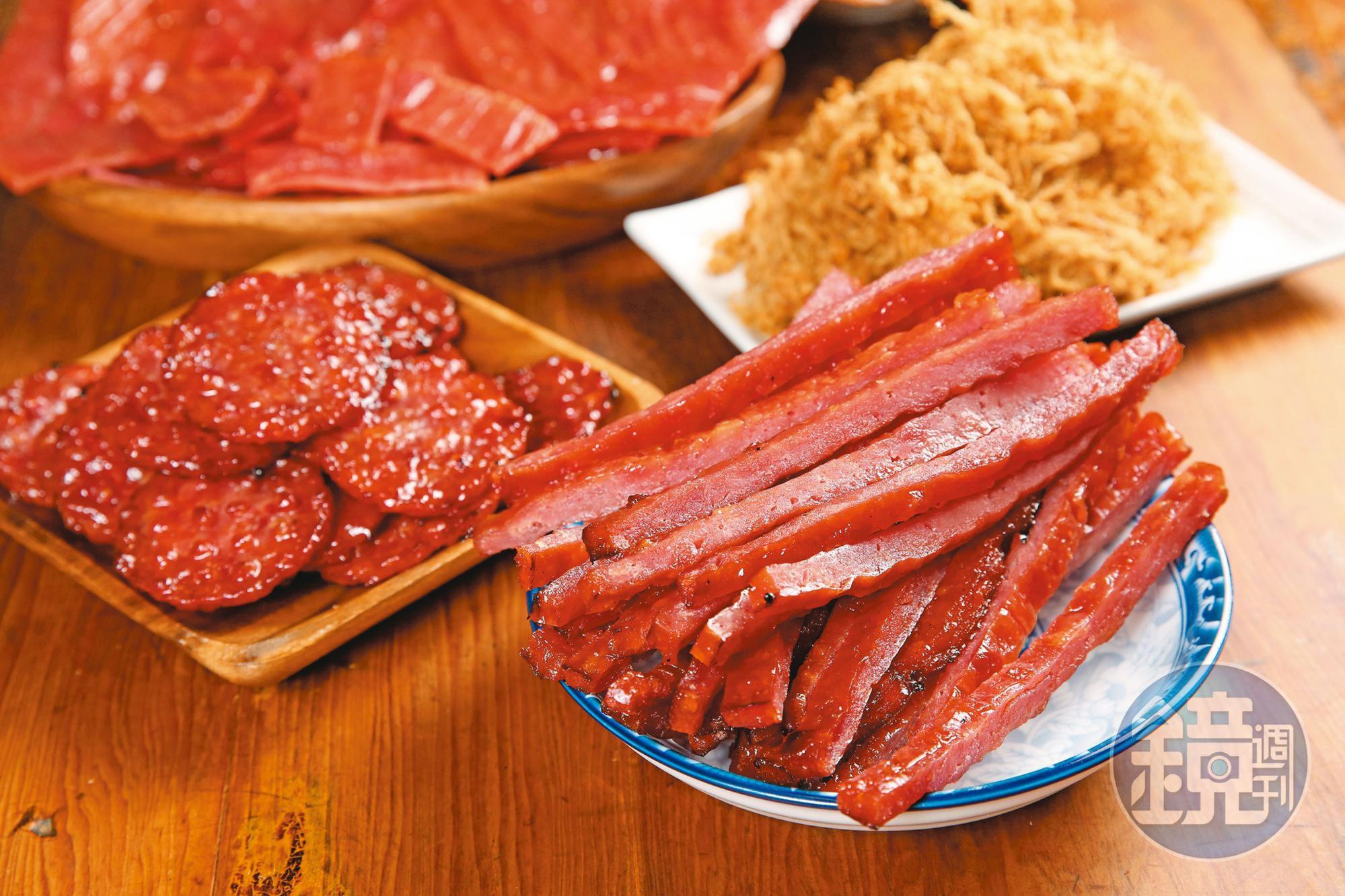厚切肉乾系列口感軟嫩不柴，是店內人氣產品。（肉乾條600克／540元、金錢肉乾600克／660元）