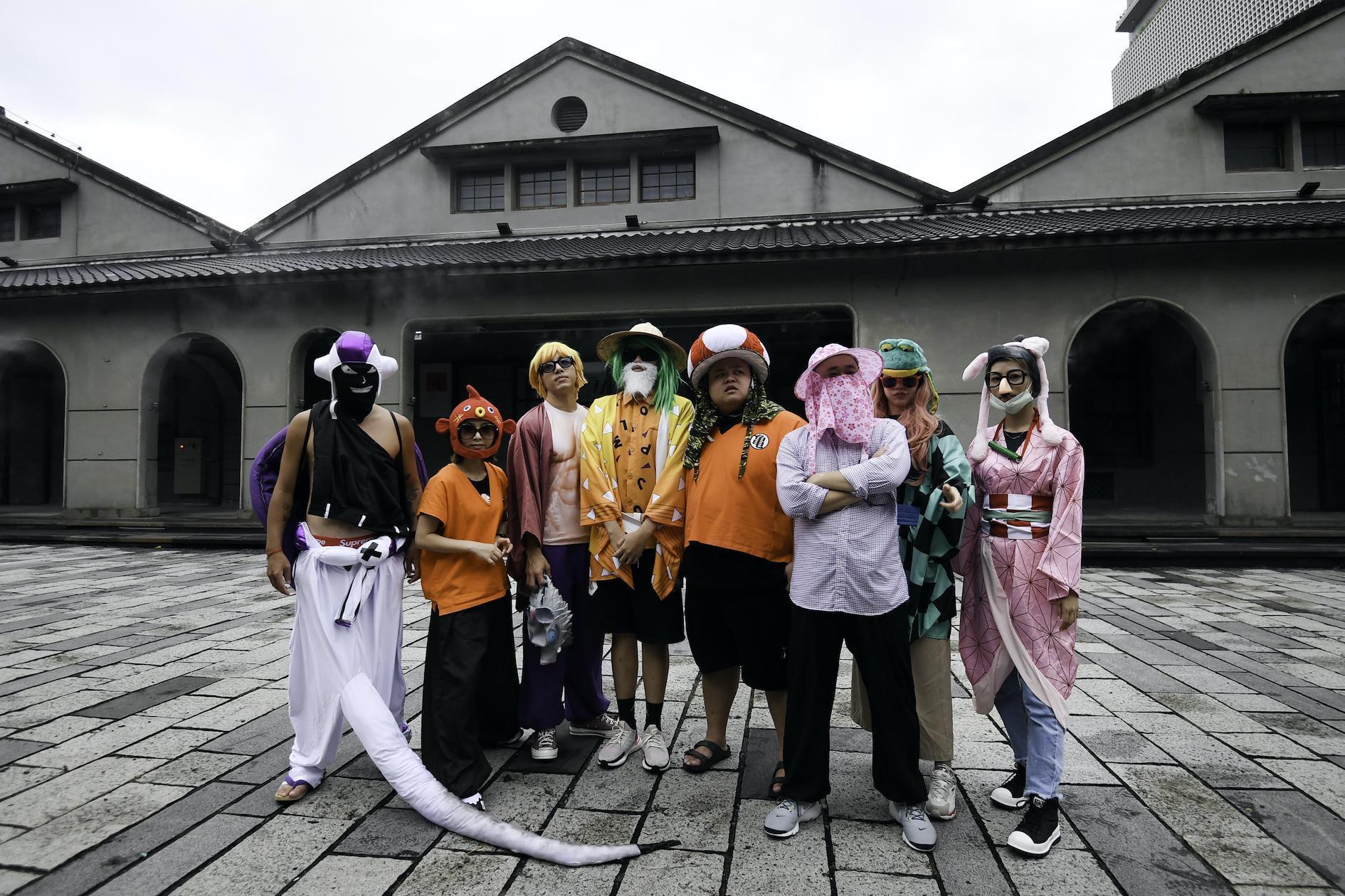邰智源、KID、坤達、溫妮、泱泱以及日籍藝人阿部瑪利亞等人合體錄製《木曜4超玩》最夯的「躲藏吧明星」單元。（friDay影音提供）