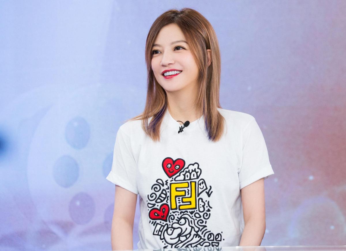 趙薇與老公身價曾達百億，不過他們的投資也伴隨許多負面新聞。（FENDI提供）