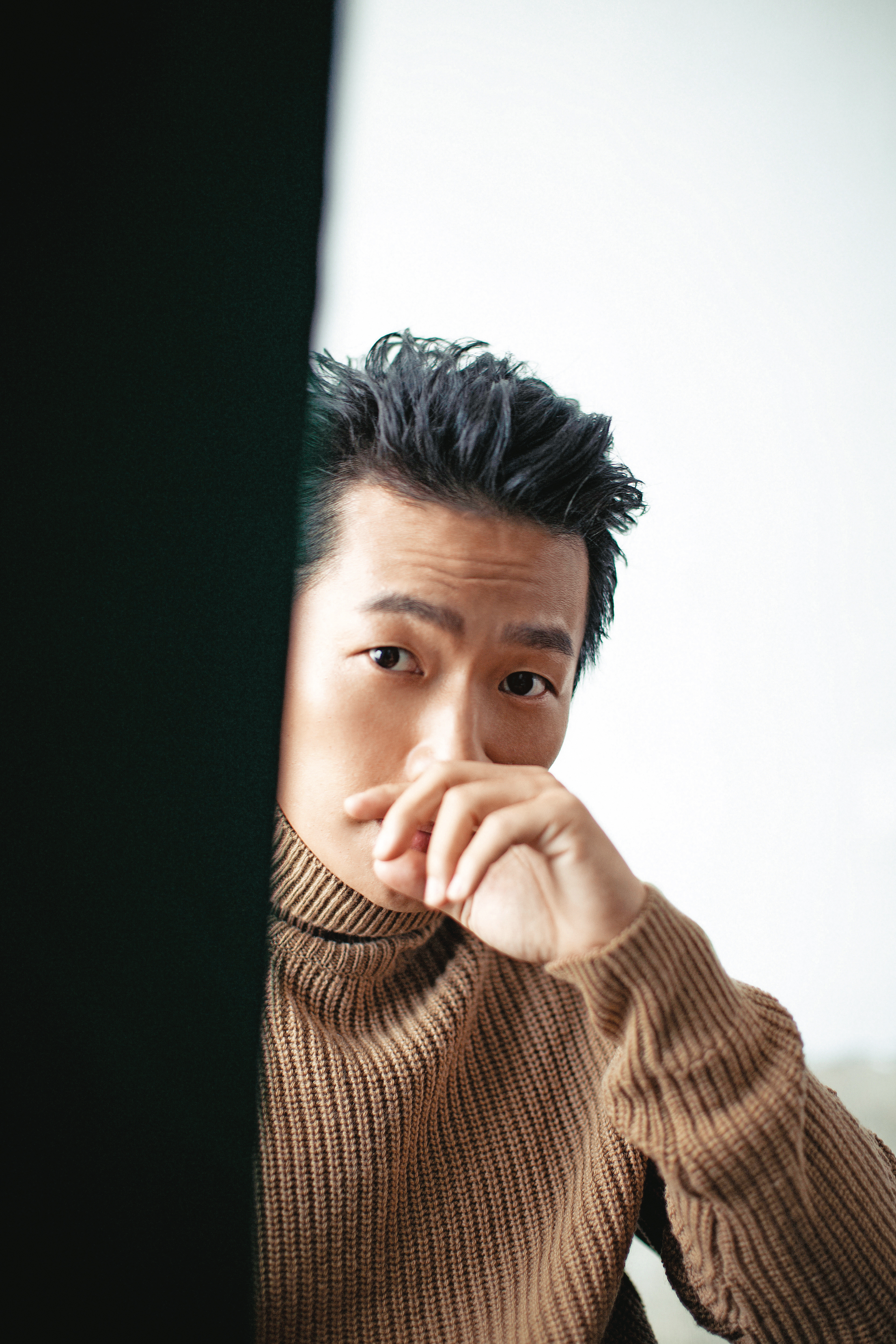 在大家族環境中成長，讓蔡昌憲到哪裡都能很快跟人打成一片，也成就他獨特的親切感。