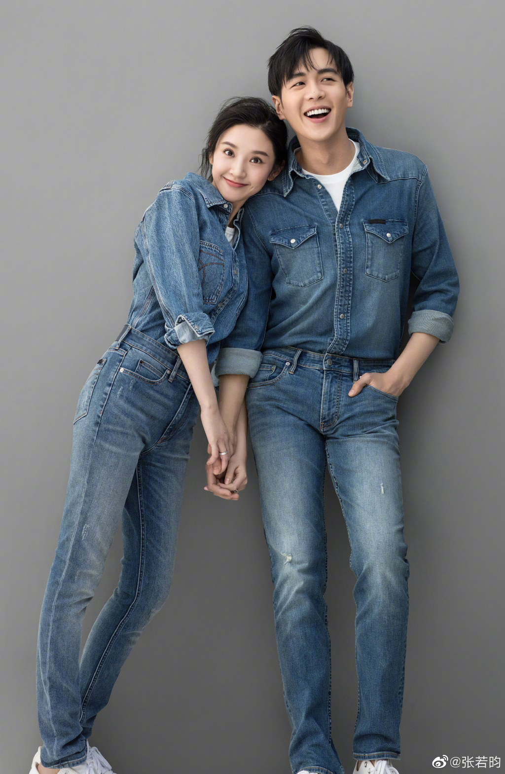 張若昀與唐藝昕愛情長跑9年結婚。(翻攝張若昀微博)