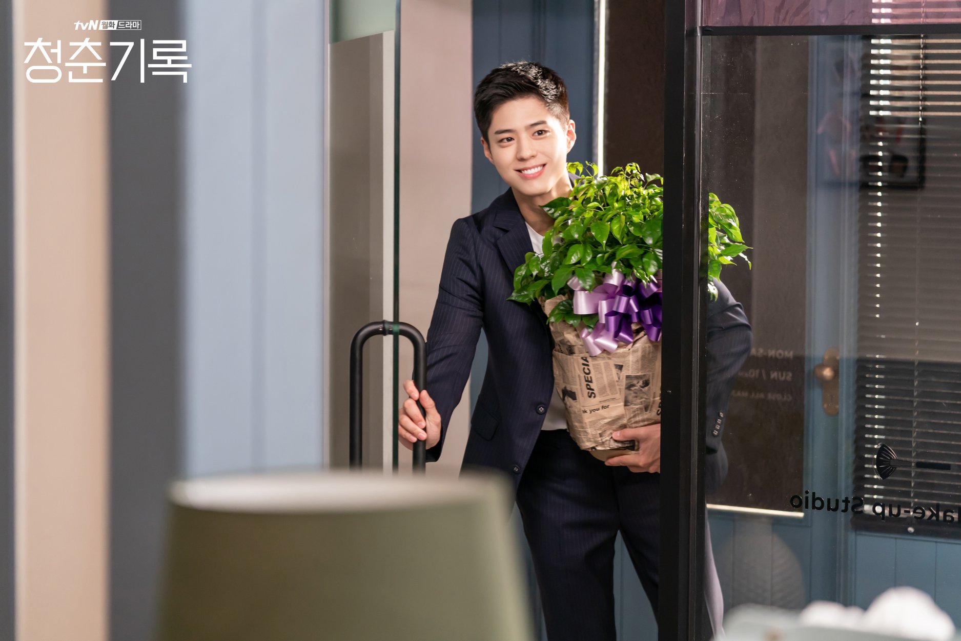 朴寶劍在《青春紀錄》飾演一名模特兒，在歷經多次低潮後成功轉型為人氣演員。（翻攝自tvN DRAMA臉書）