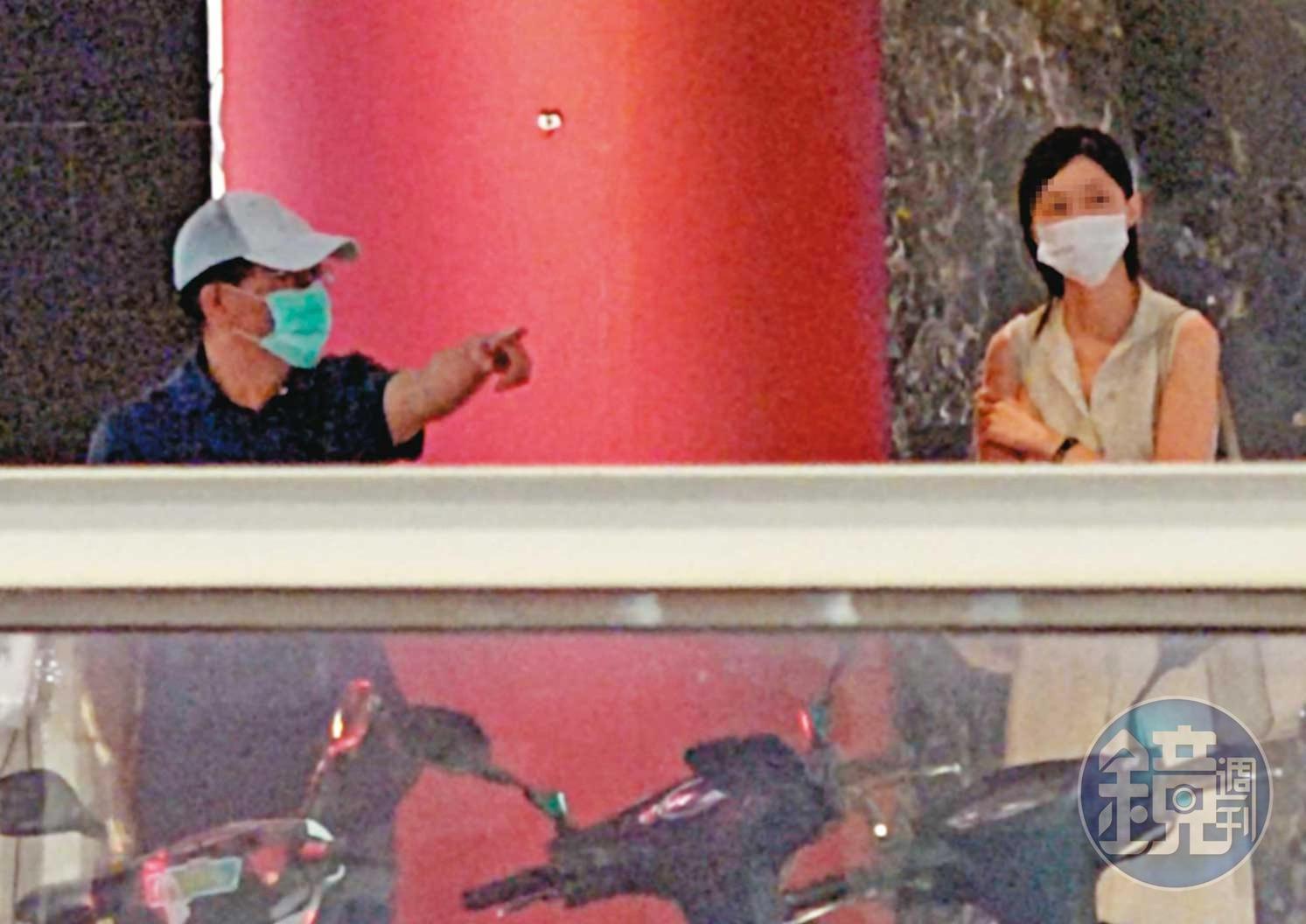 高志鵬休假最後一夜與家人到逸仙樓聚餐,但與女友在戶外都全程戴口罩,更一路維持社交距離。