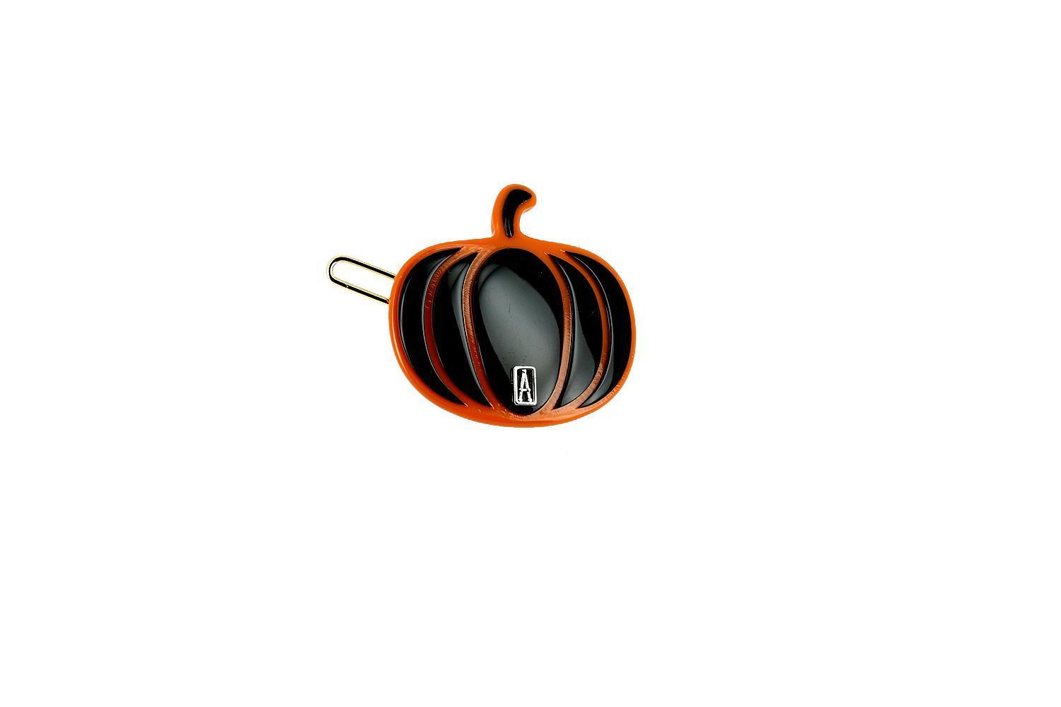 Halloween小南瓜豆扣夾 NT$1,700(Alexandre de Paris提供)