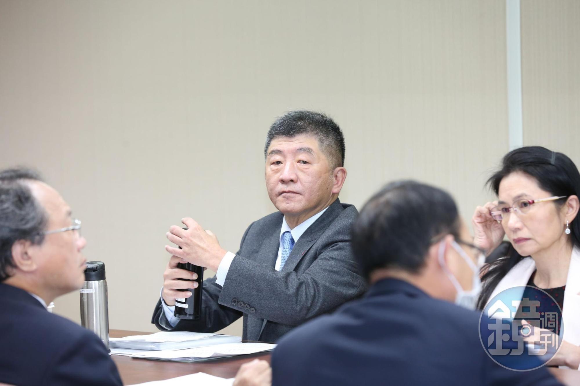衛福部長、指揮中心指揮官陳時中今天赴立法院備詢。