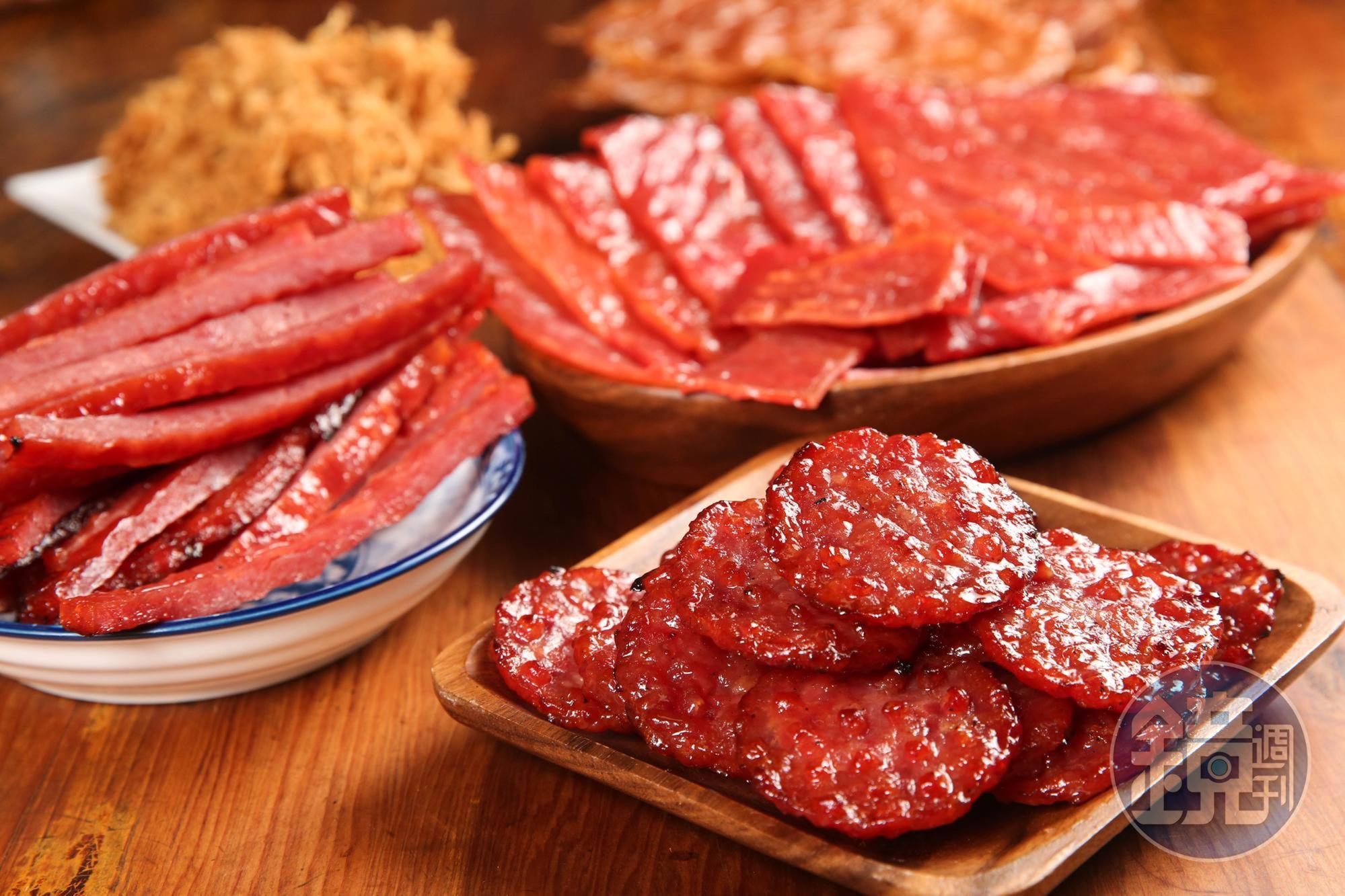 厚切肉乾系列口感軟嫩不柴，是店內人氣產品。（肉乾條600克／540元、金錢肉乾600克／660元）