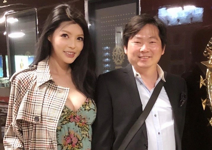 殷琦和張仕育結婚2年,現在已懷胎5月。(翻攝自殷琦臉書)