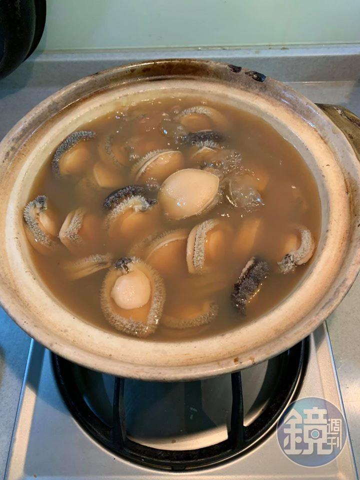 鮑魚滷好了。